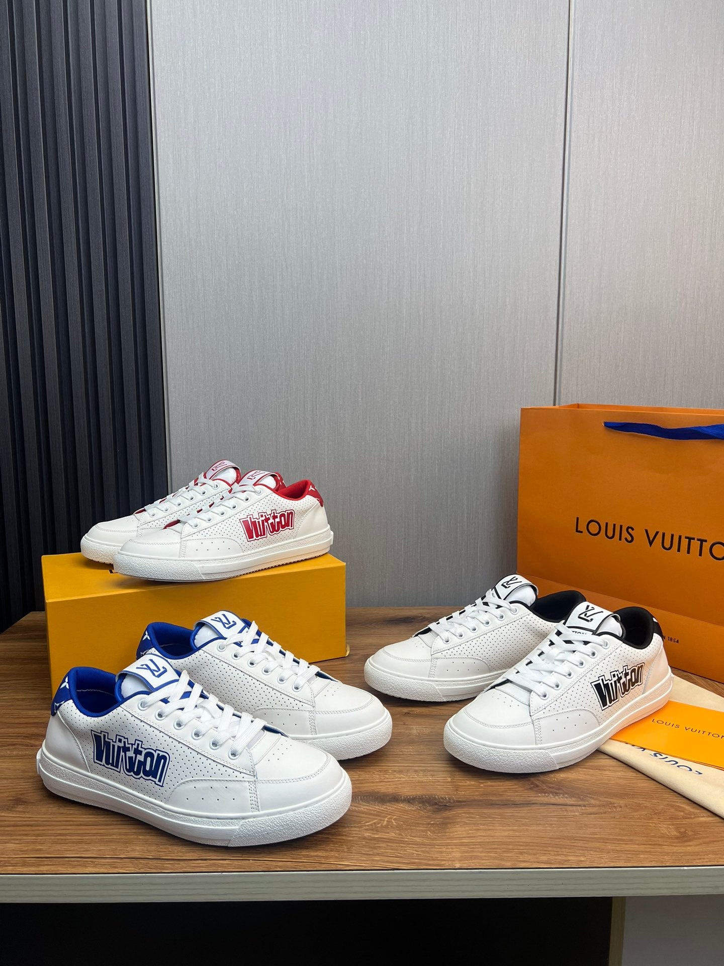 Louis Vuitton sneakers 131