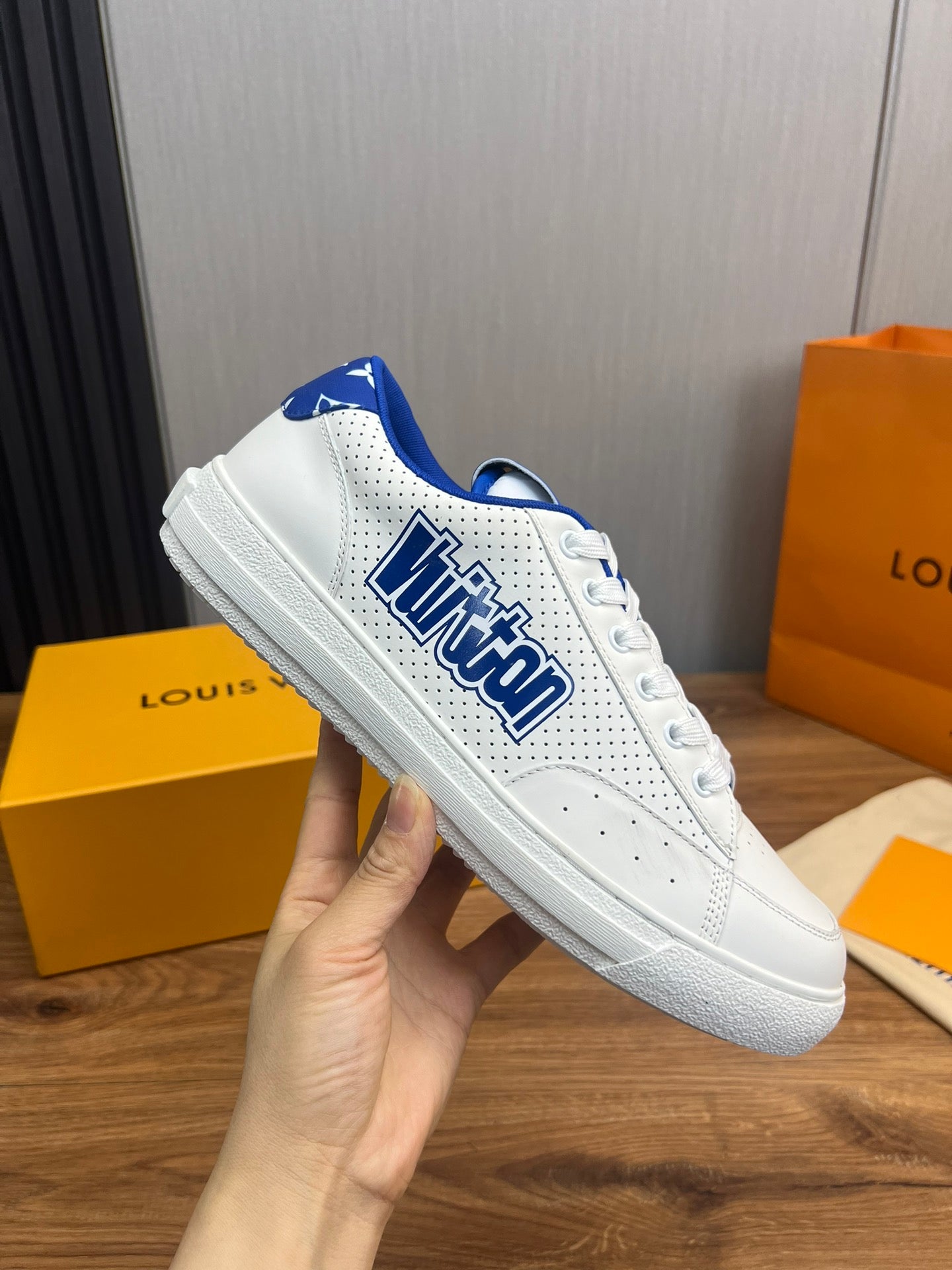 Louis Vuitton sneakers 133