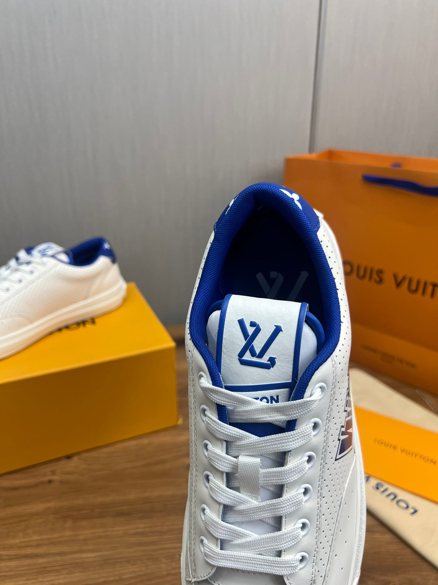 Louis Vuitton sneakers 133