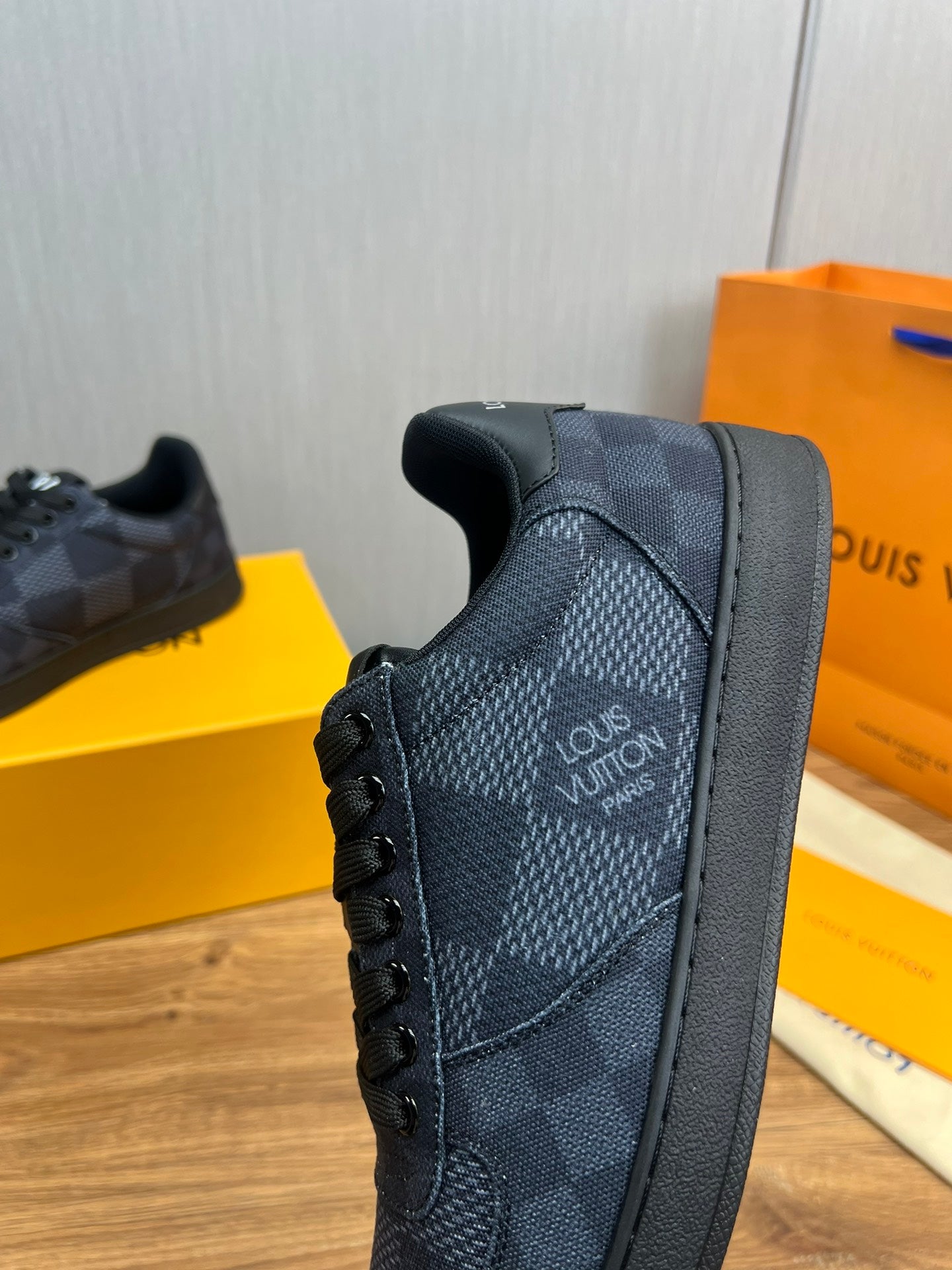 Louis Vuitton sneakers 134