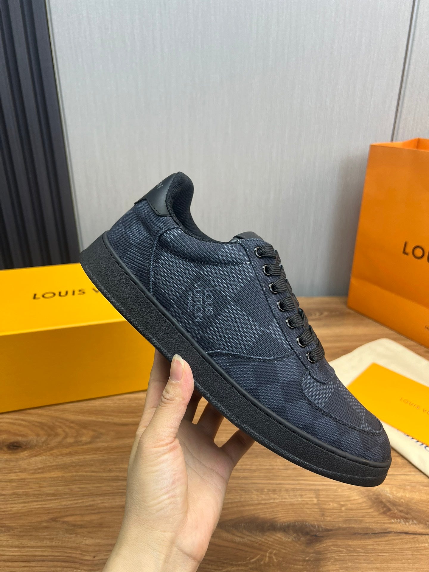 Louis Vuitton sneakers 134