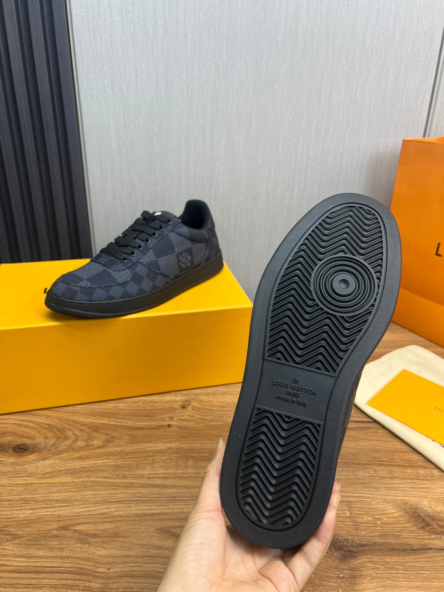Louis Vuitton sneakers 134