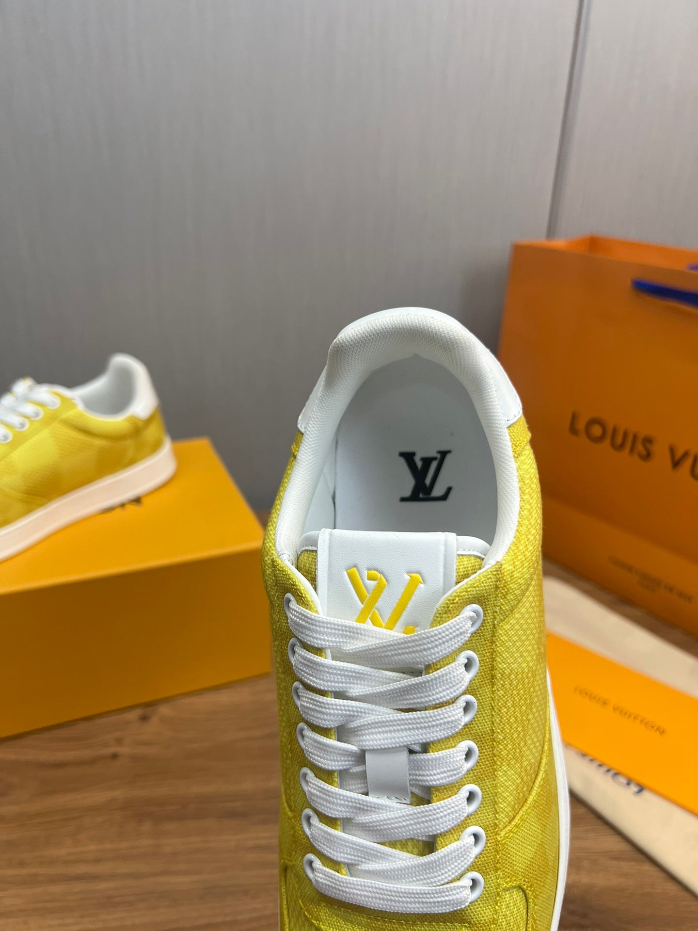 Louis Vuitton sneakers 135