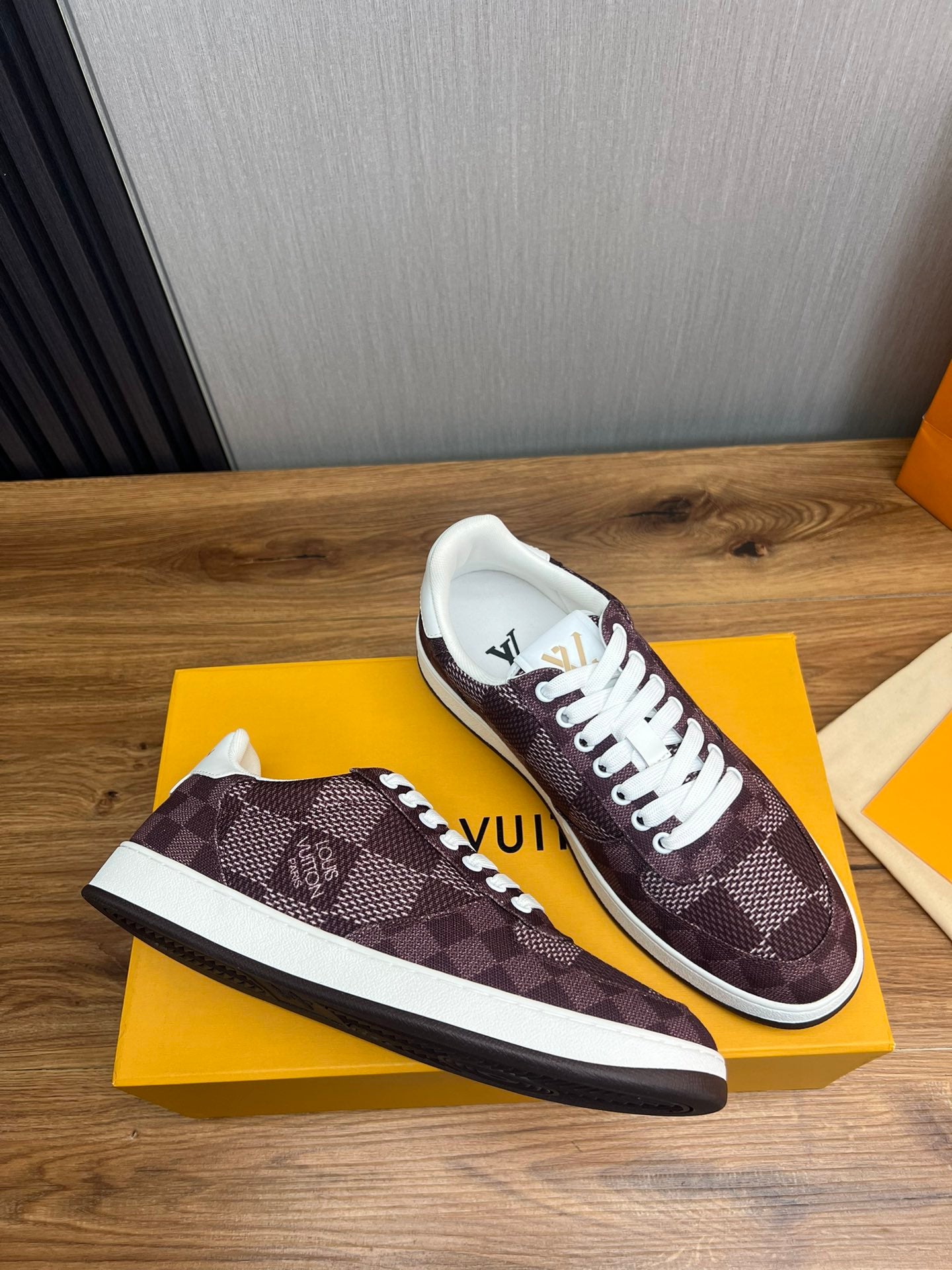 Louis Vuitton sneakers 137