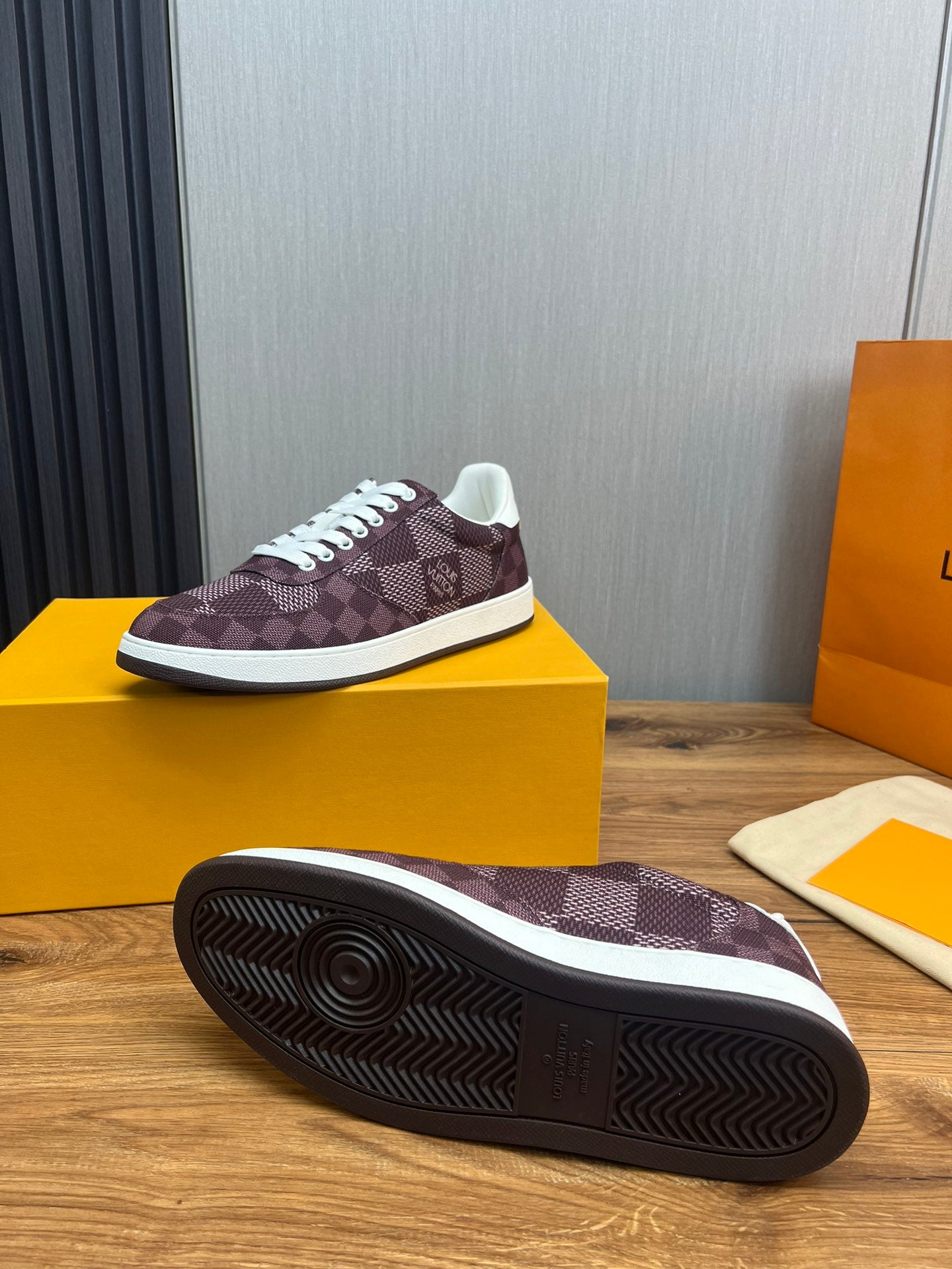 Louis Vuitton sneakers 137