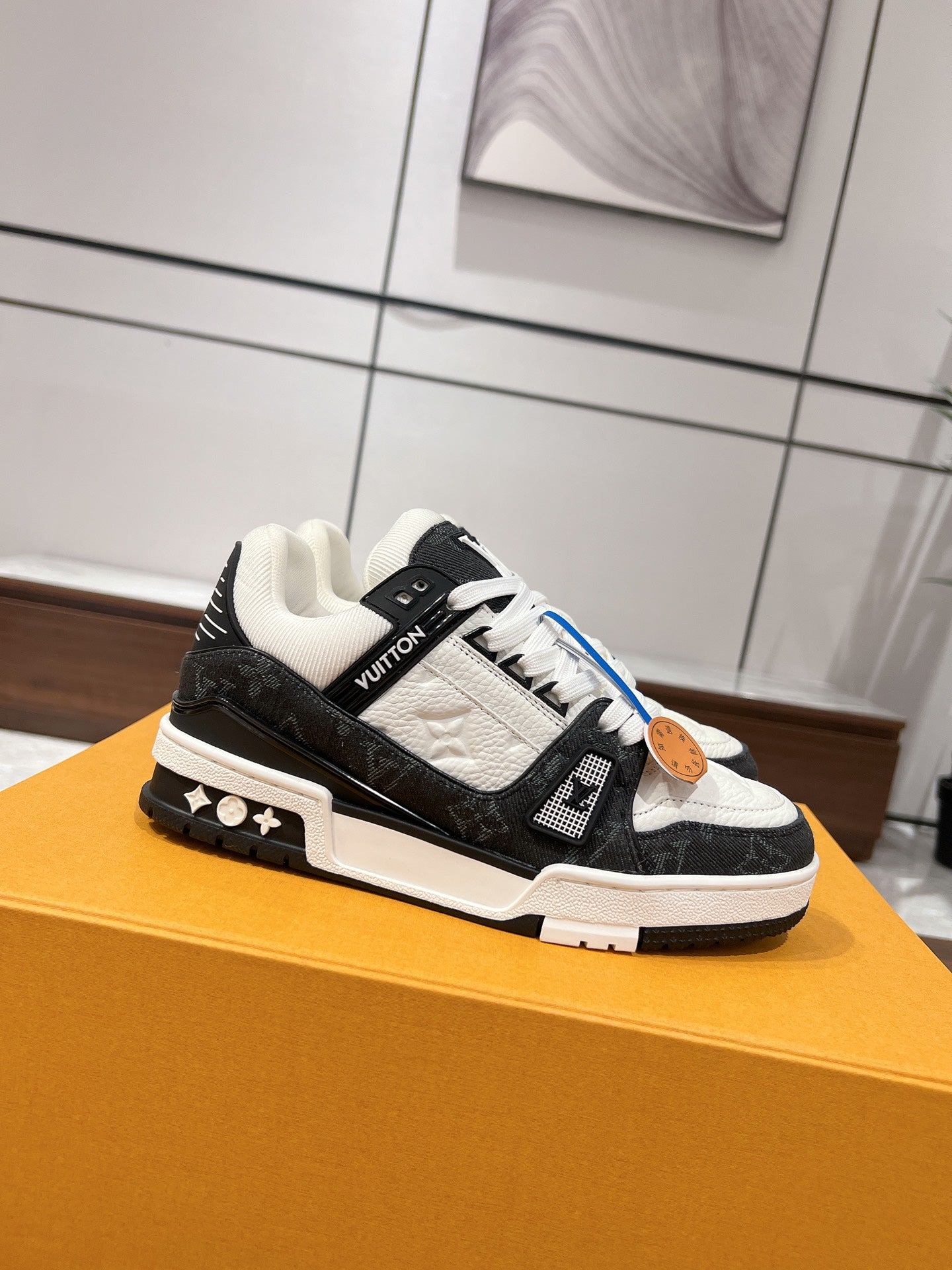 Louis Vuitton sneakers 138
