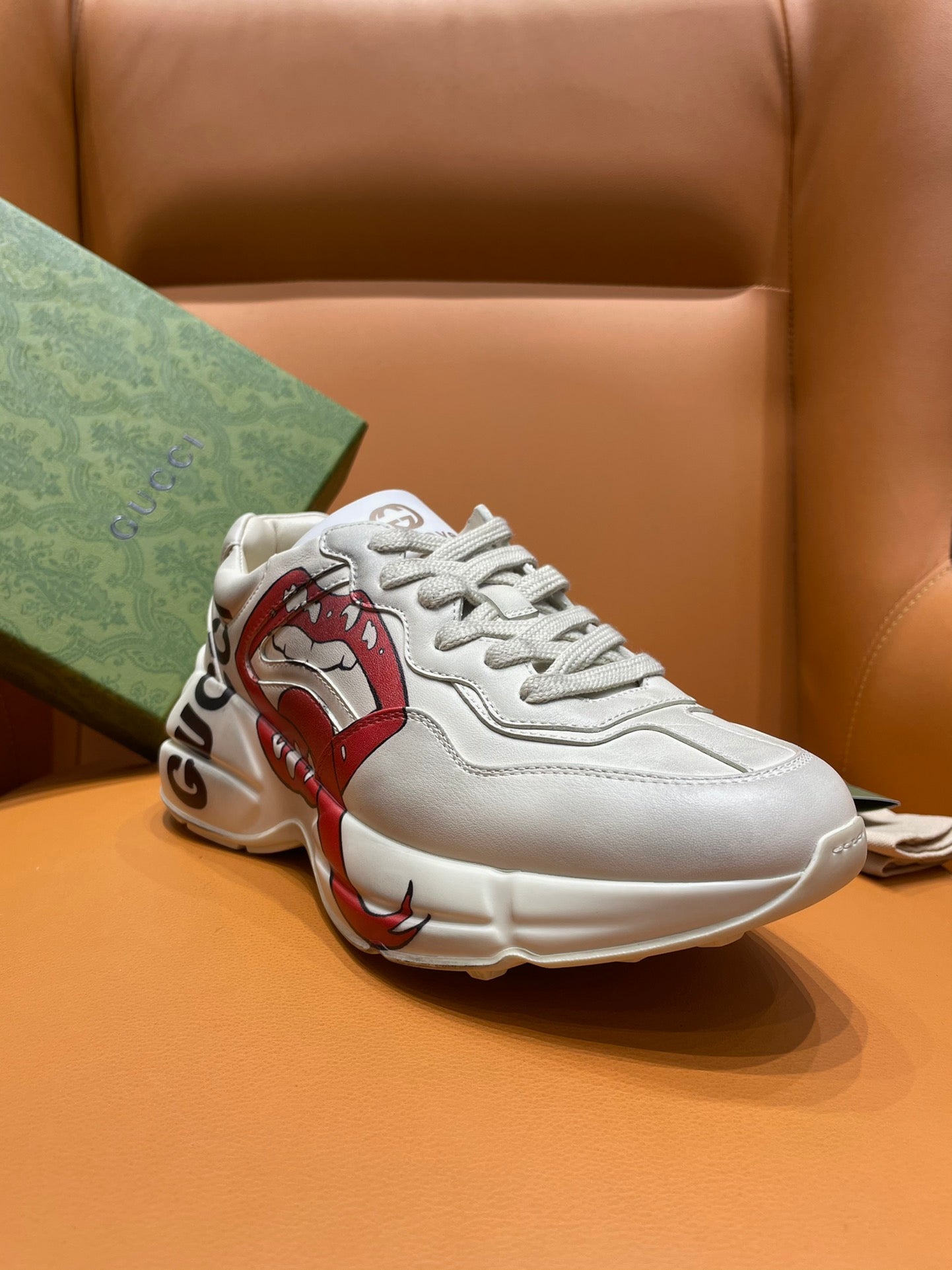GUCCI sneakers 88