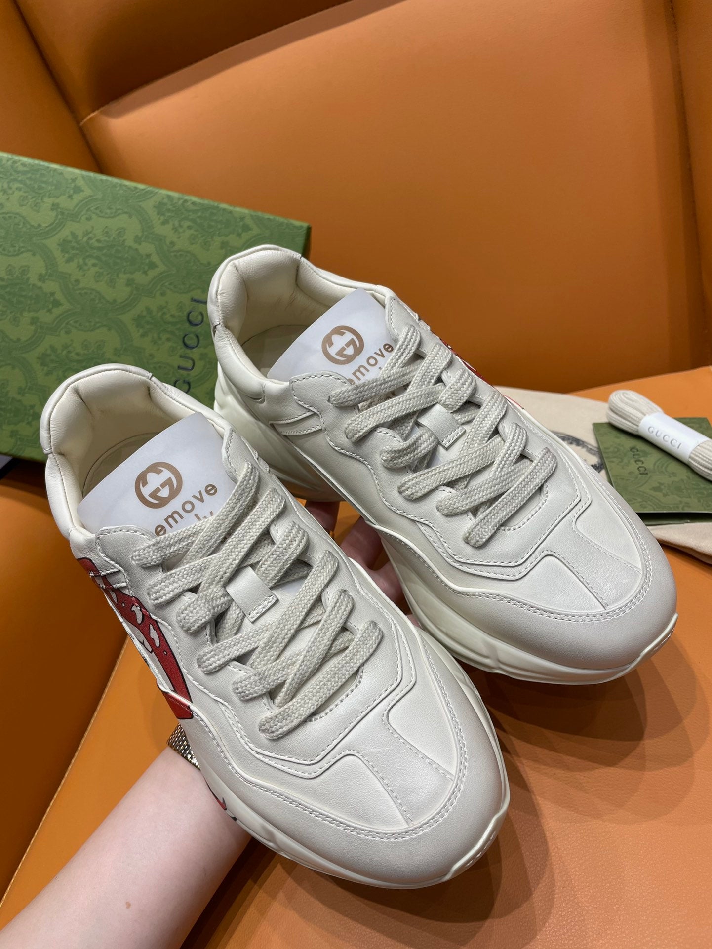 GUCCI sneakers 88