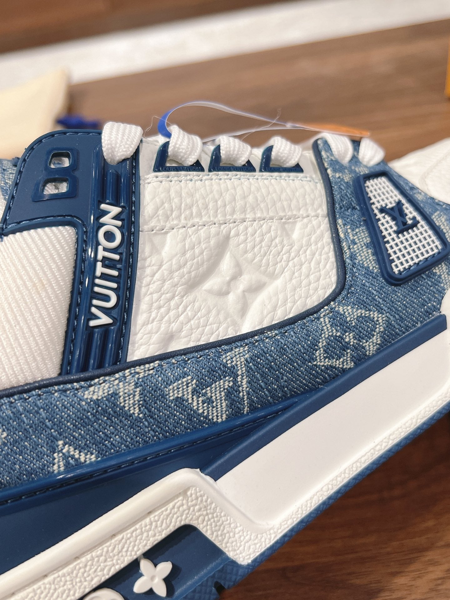 Louis Vuitton sneakers 139