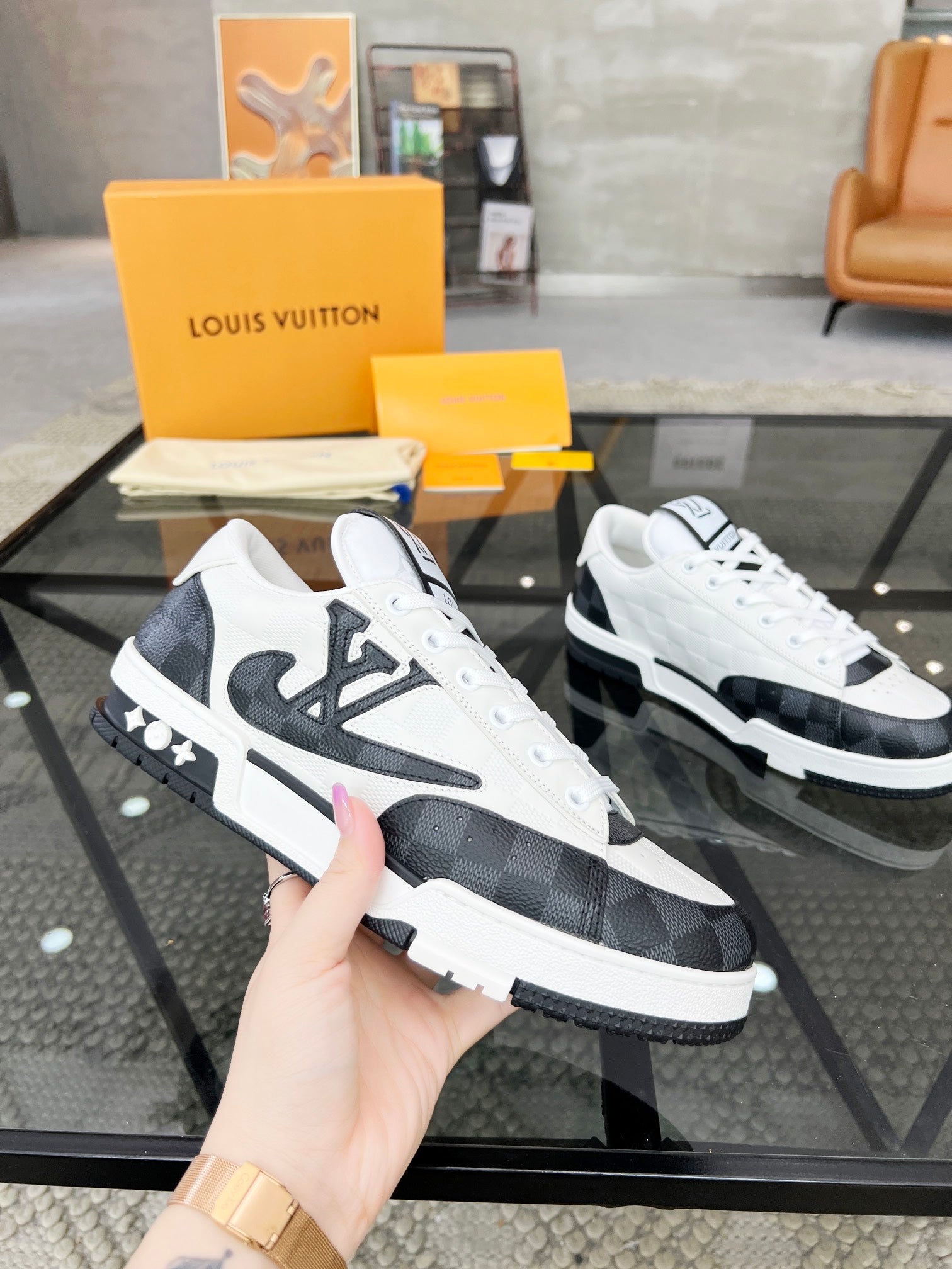 Louis Vuitton sneakers 141