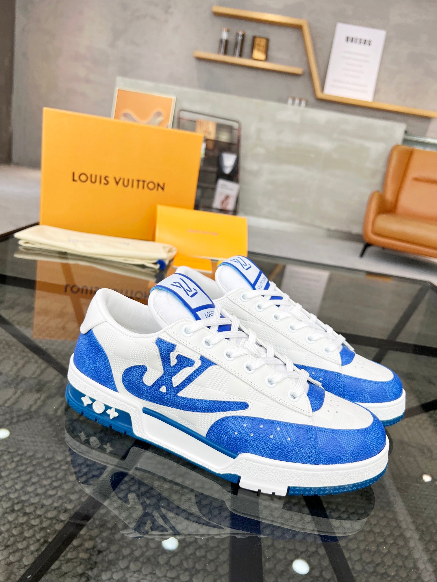 Louis Vuitton sneakers 142
