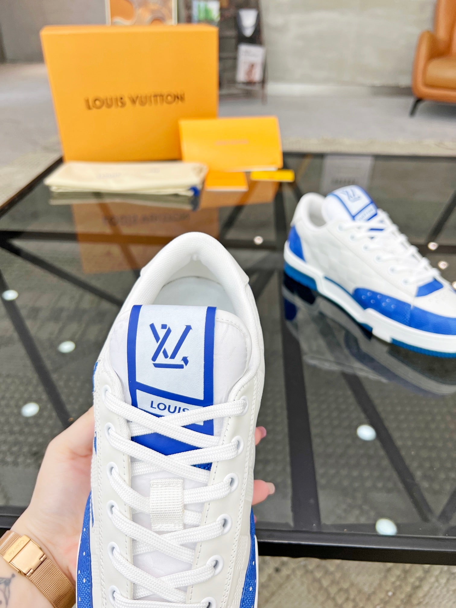 Louis Vuitton sneakers 142