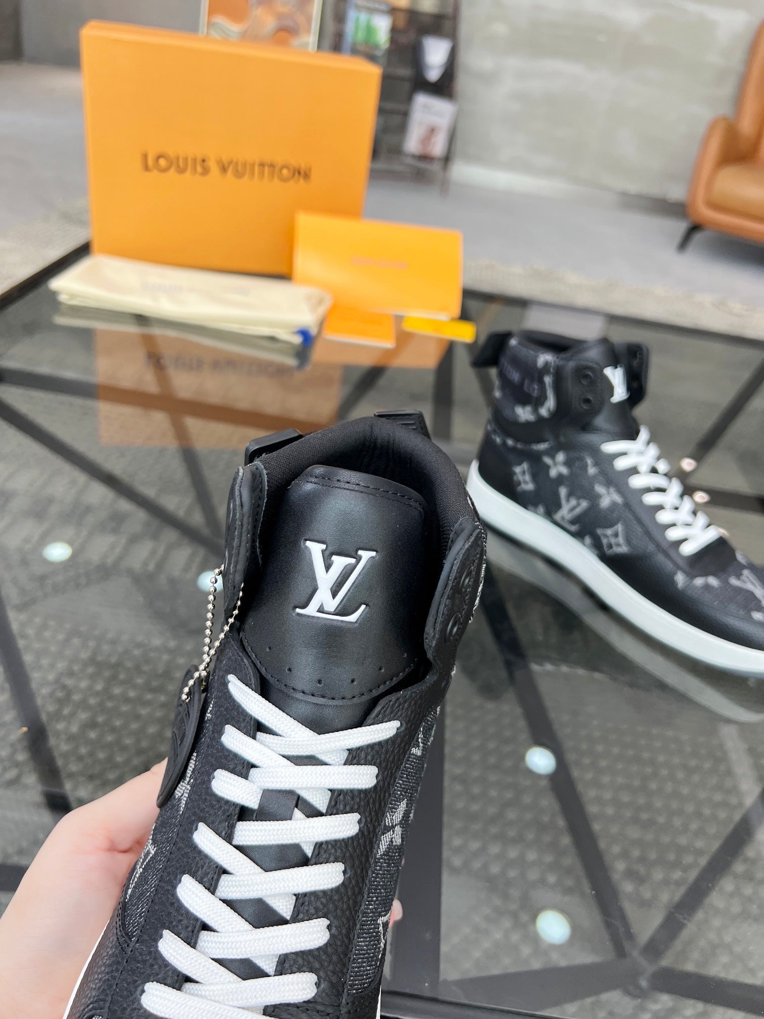 Louis Vuitton sneakers 145