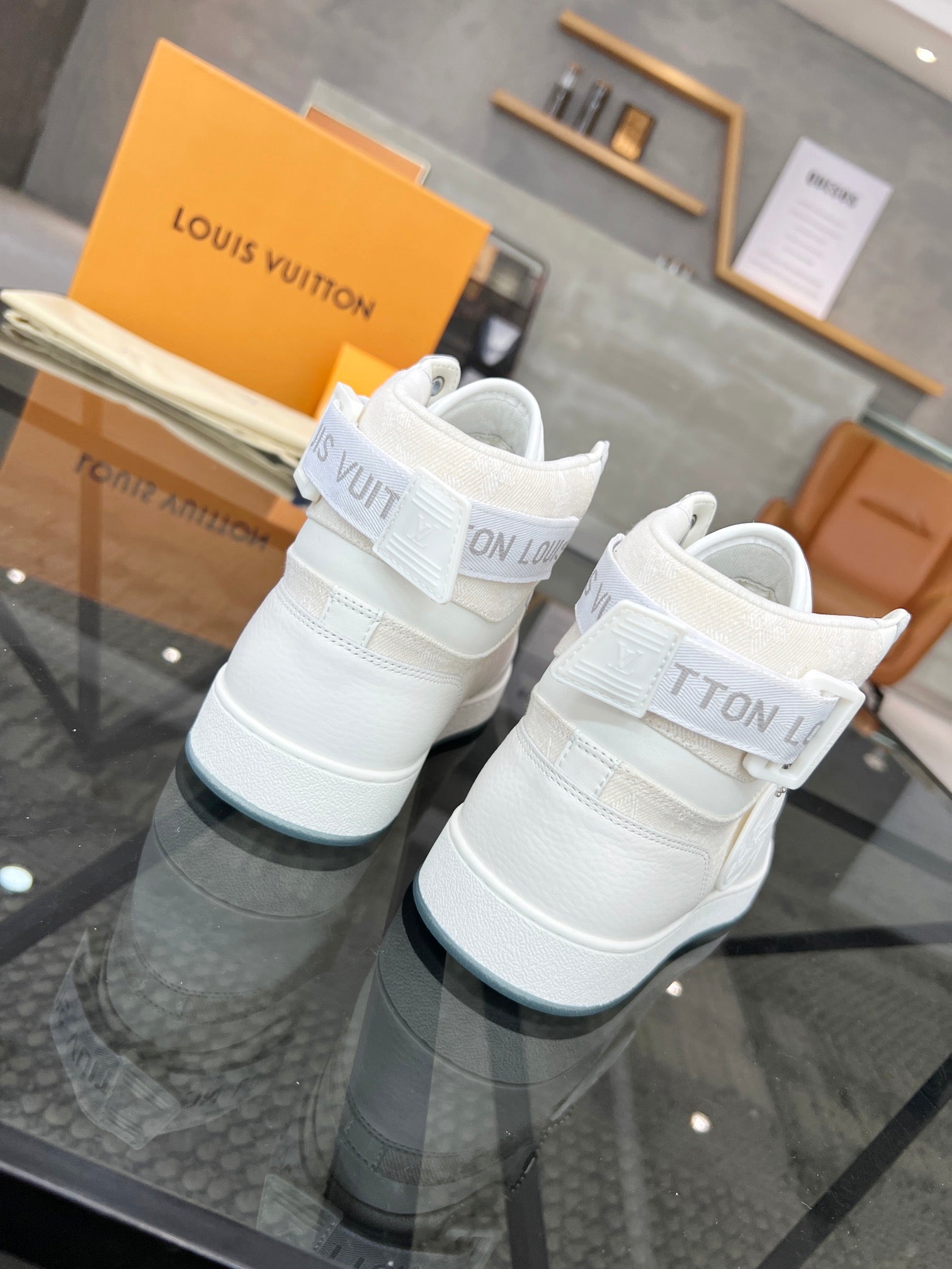 Louis Vuitton sneakers 146