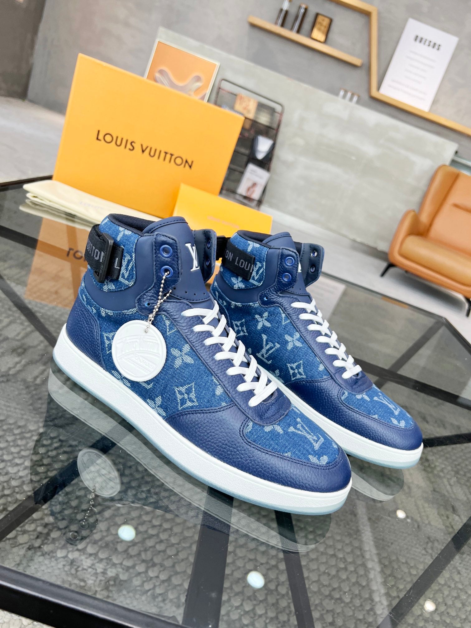 Louis Vuitton sneakers 147