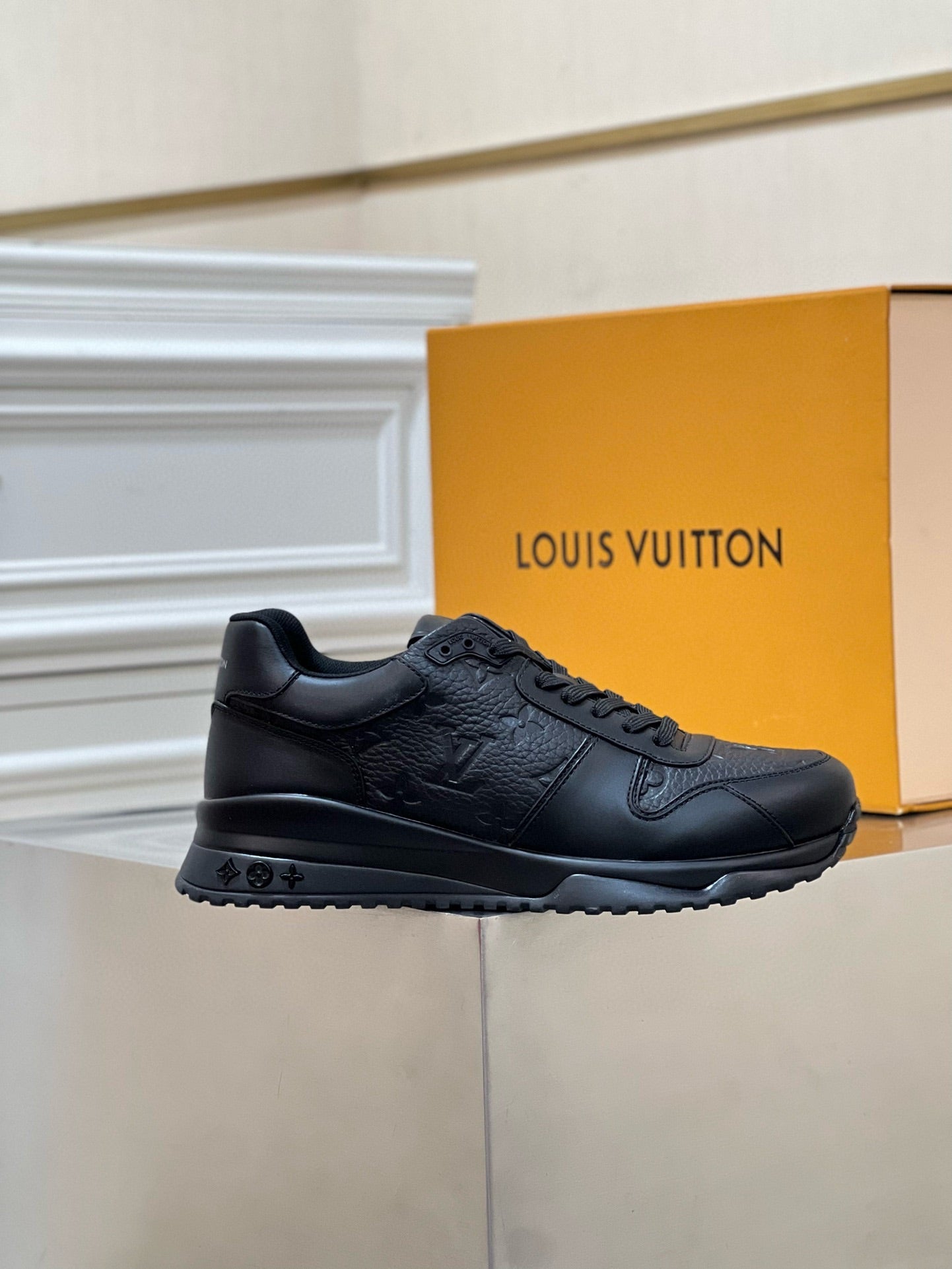 Louis Vuitton sneakers 148