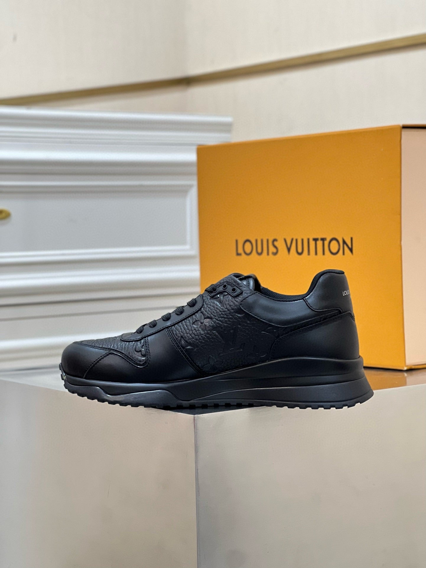 Louis Vuitton sneakers 148