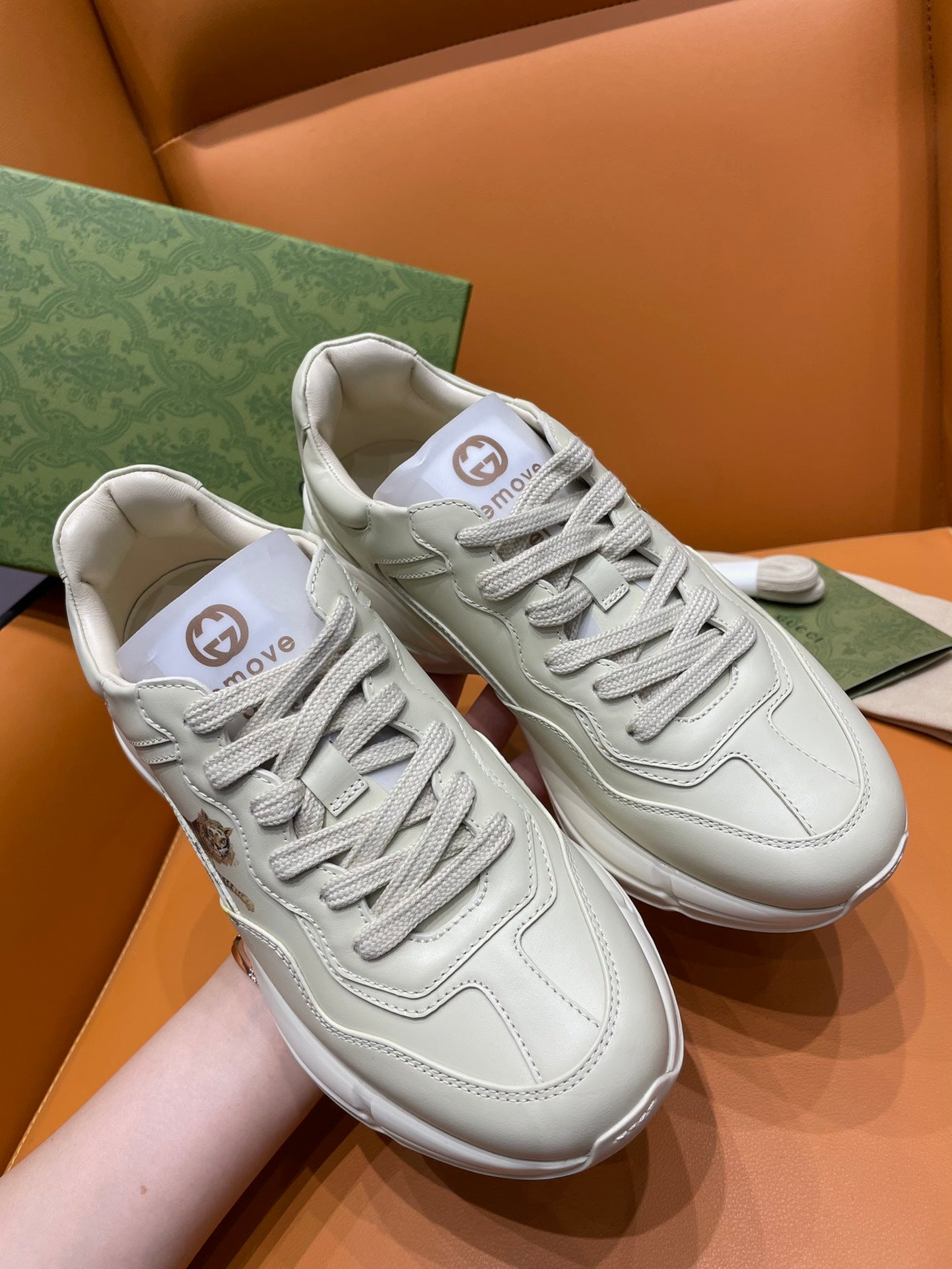 GUCCI sneakers 100