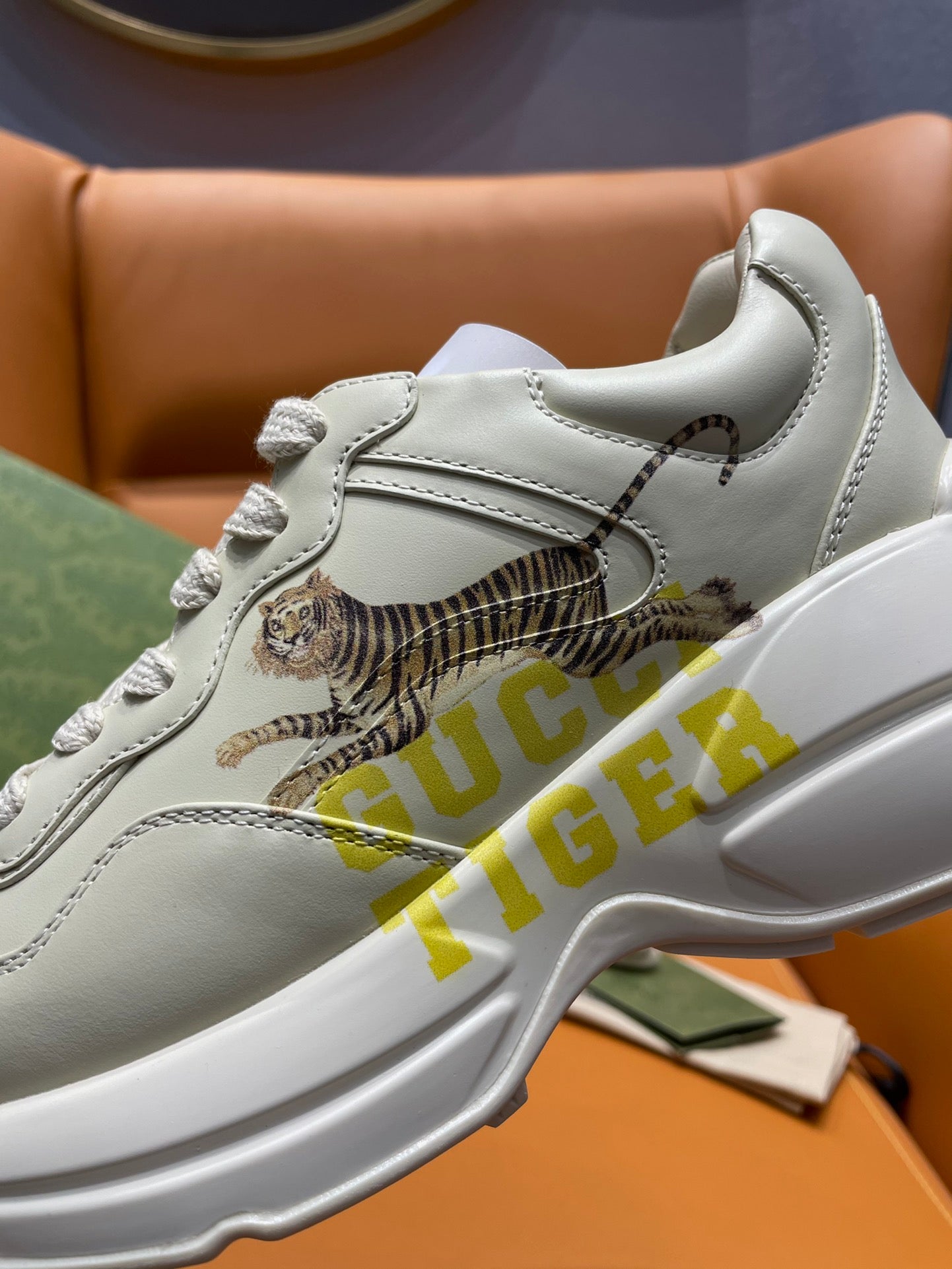 GUCCI sneakers 100