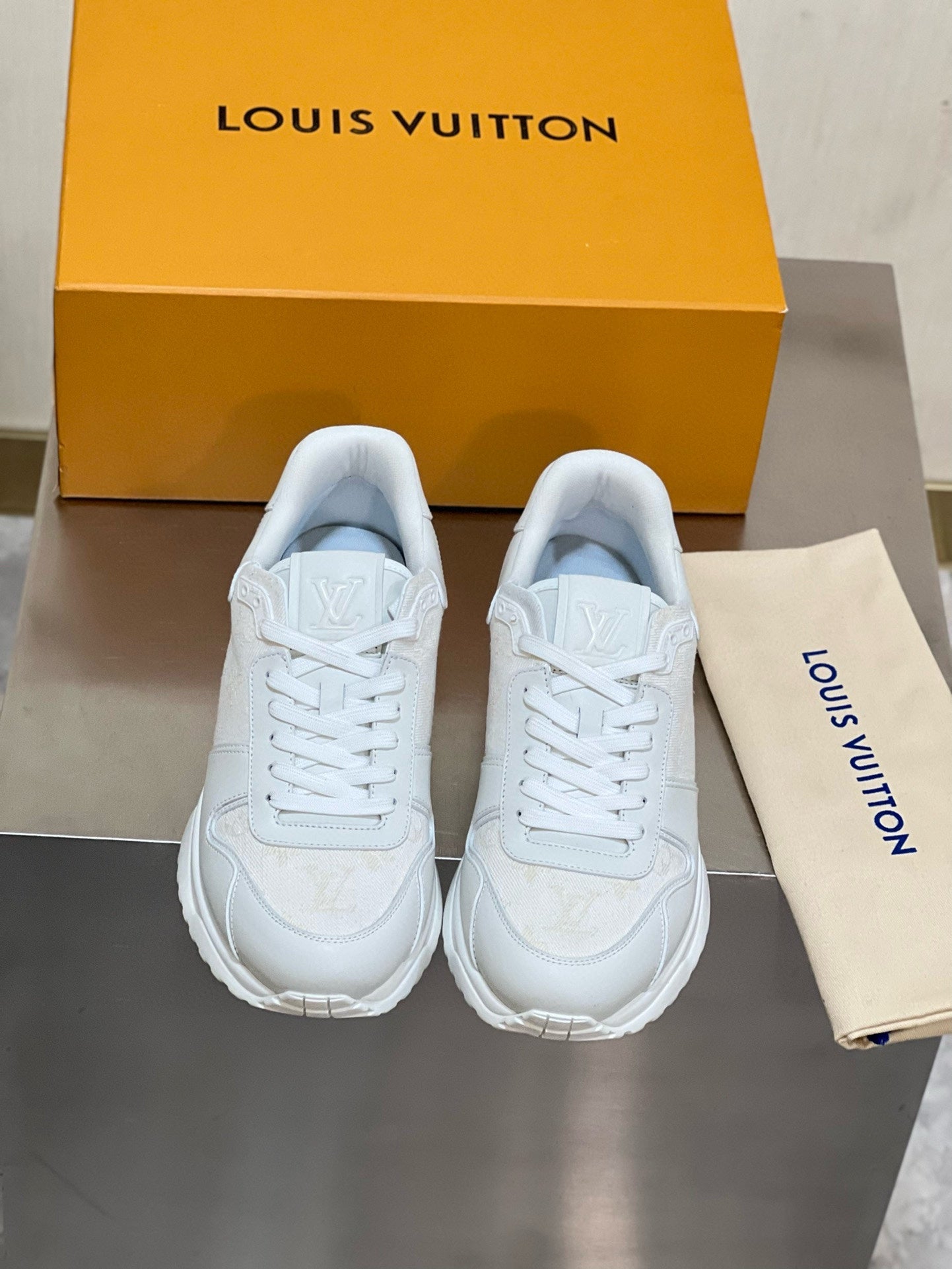 Louis Vuitton sneakers 152