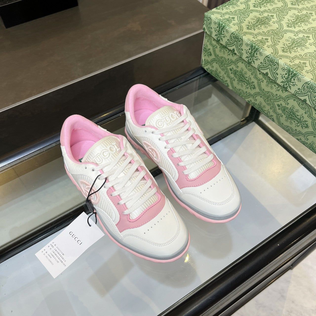 GUCCI sneakers 102