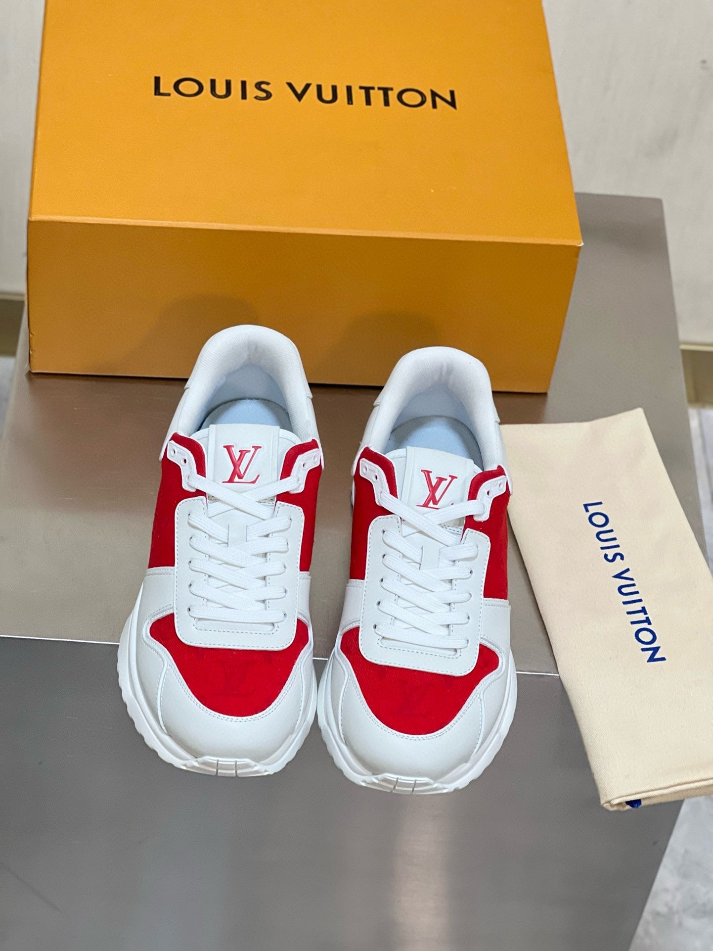 Louis Vuitton sneakers 153