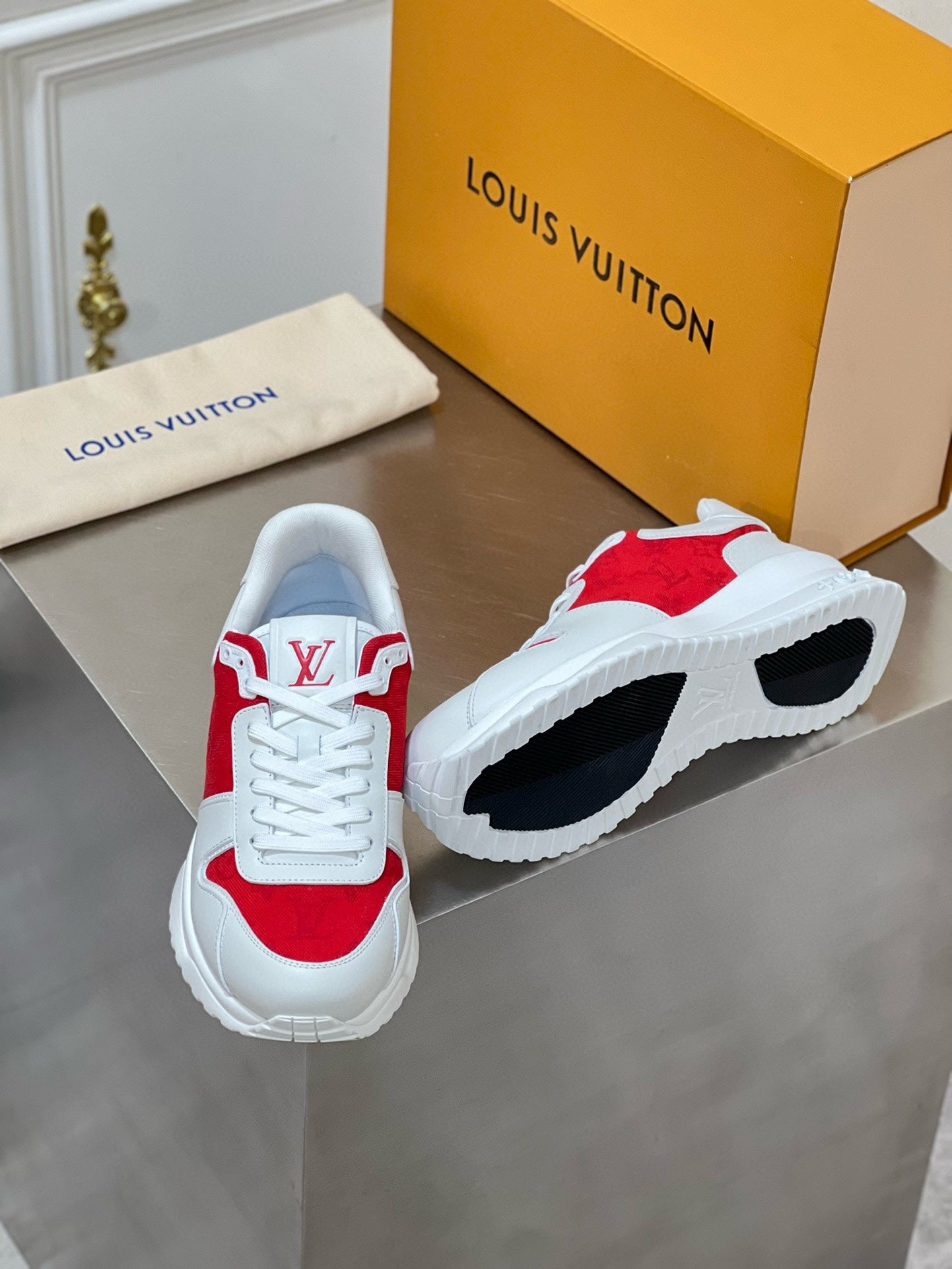 Louis Vuitton sneakers 153