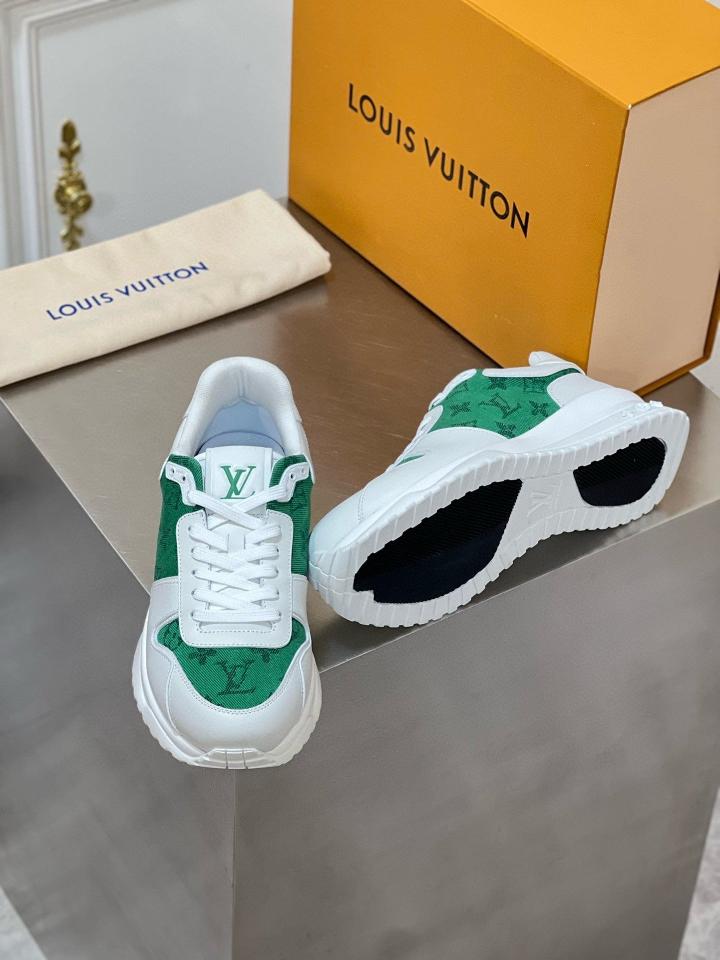 Louis Vuitton sneakers 154