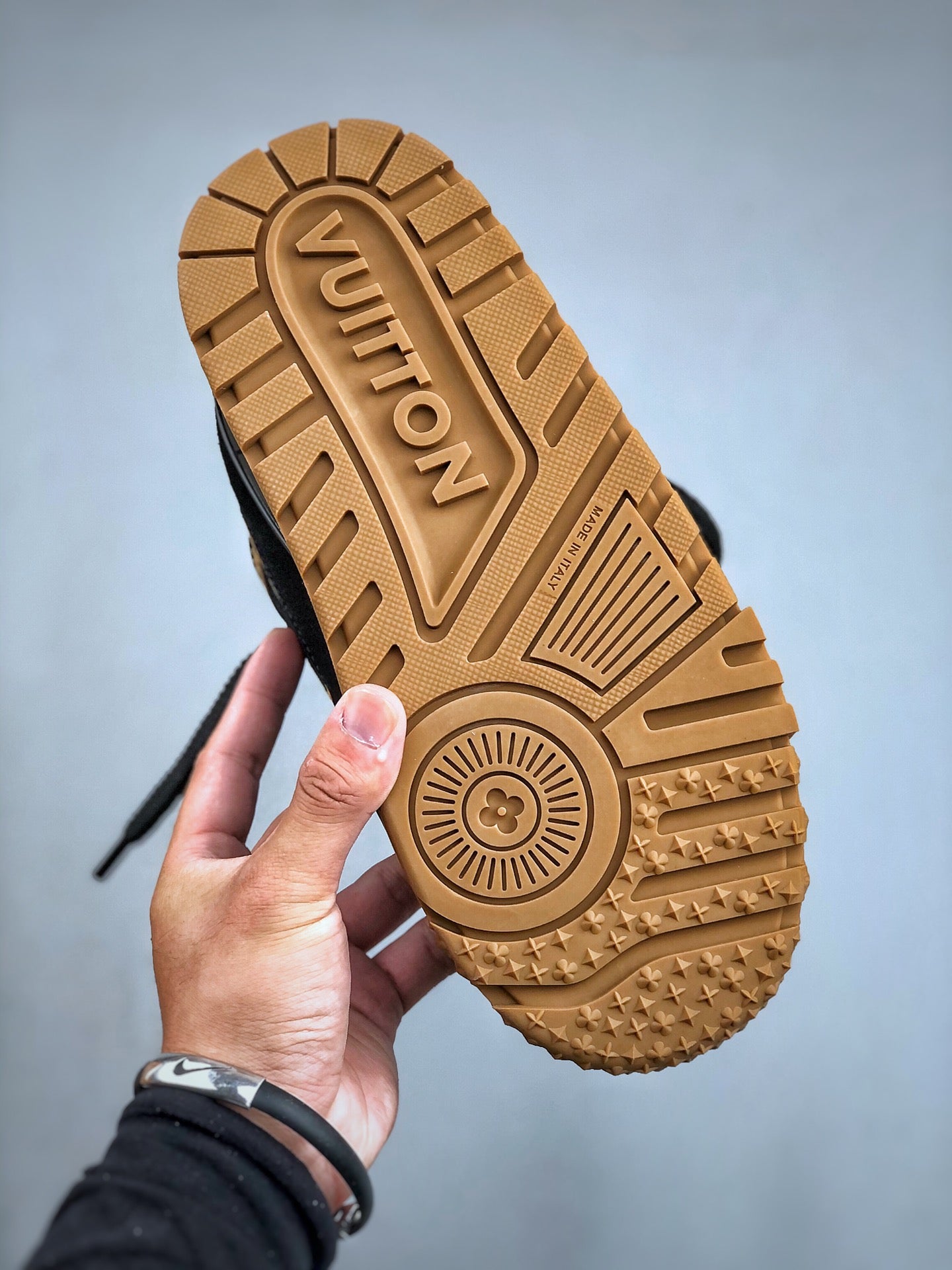 Louis Vuitton sneakers 155