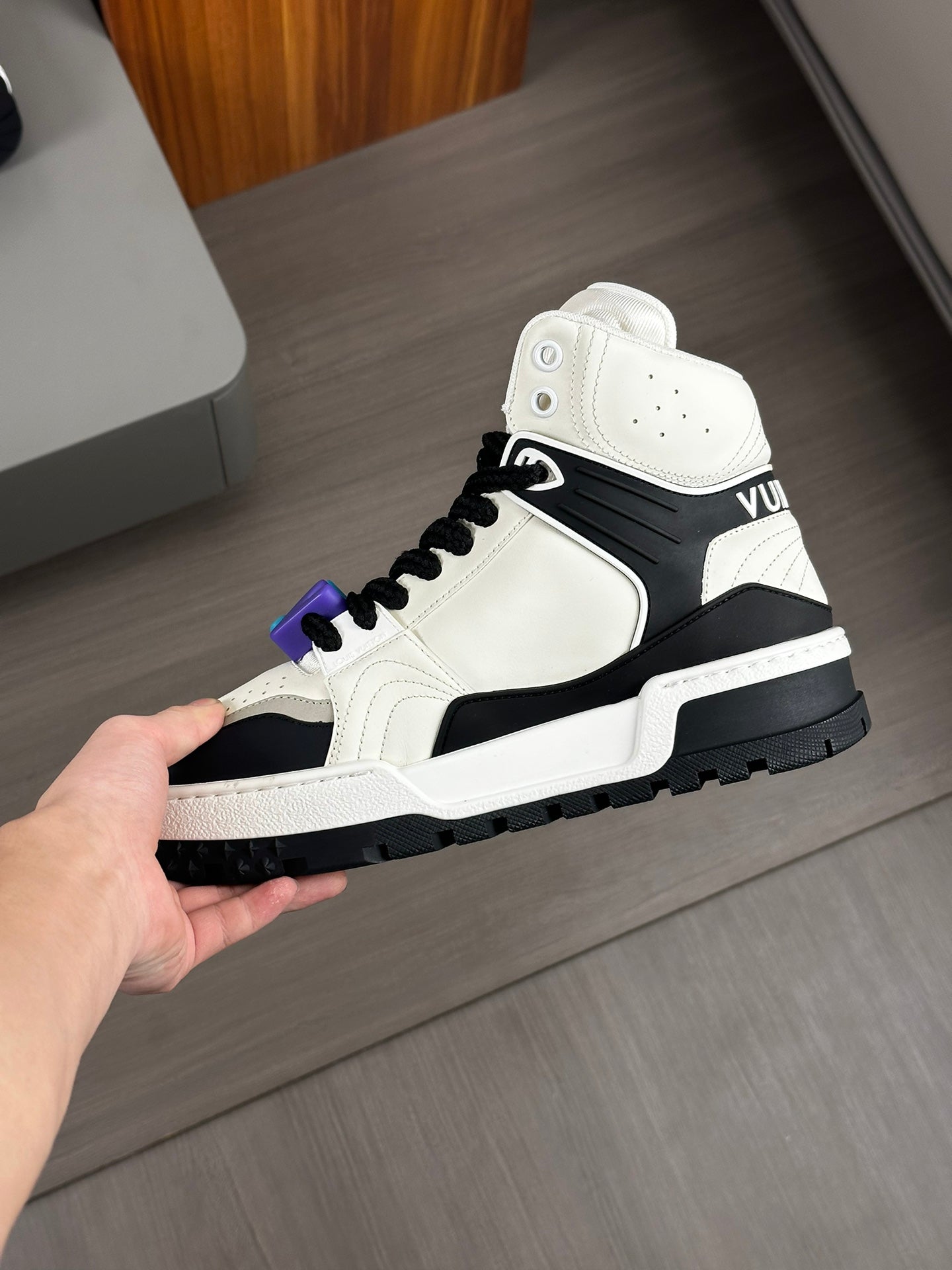 Louis Vuitton sneakers 156