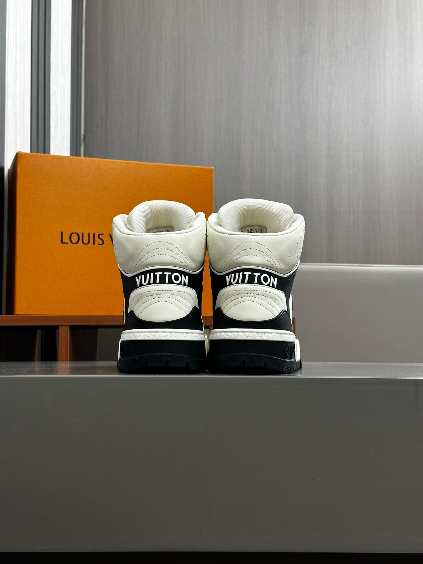 Louis Vuitton sneakers 156