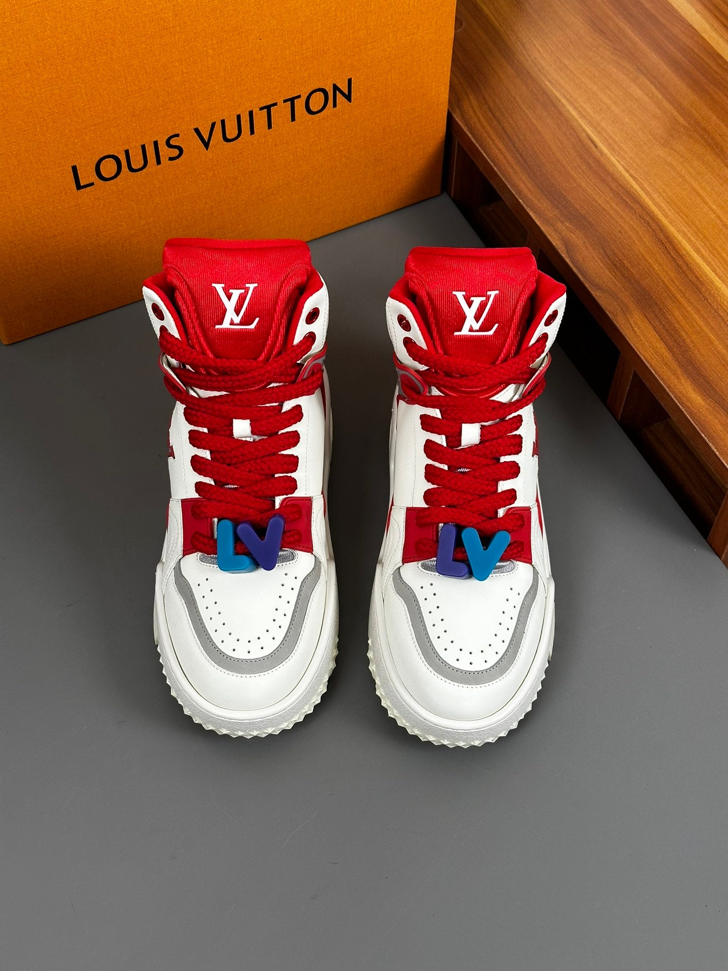 Louis Vuitton sneakers 157