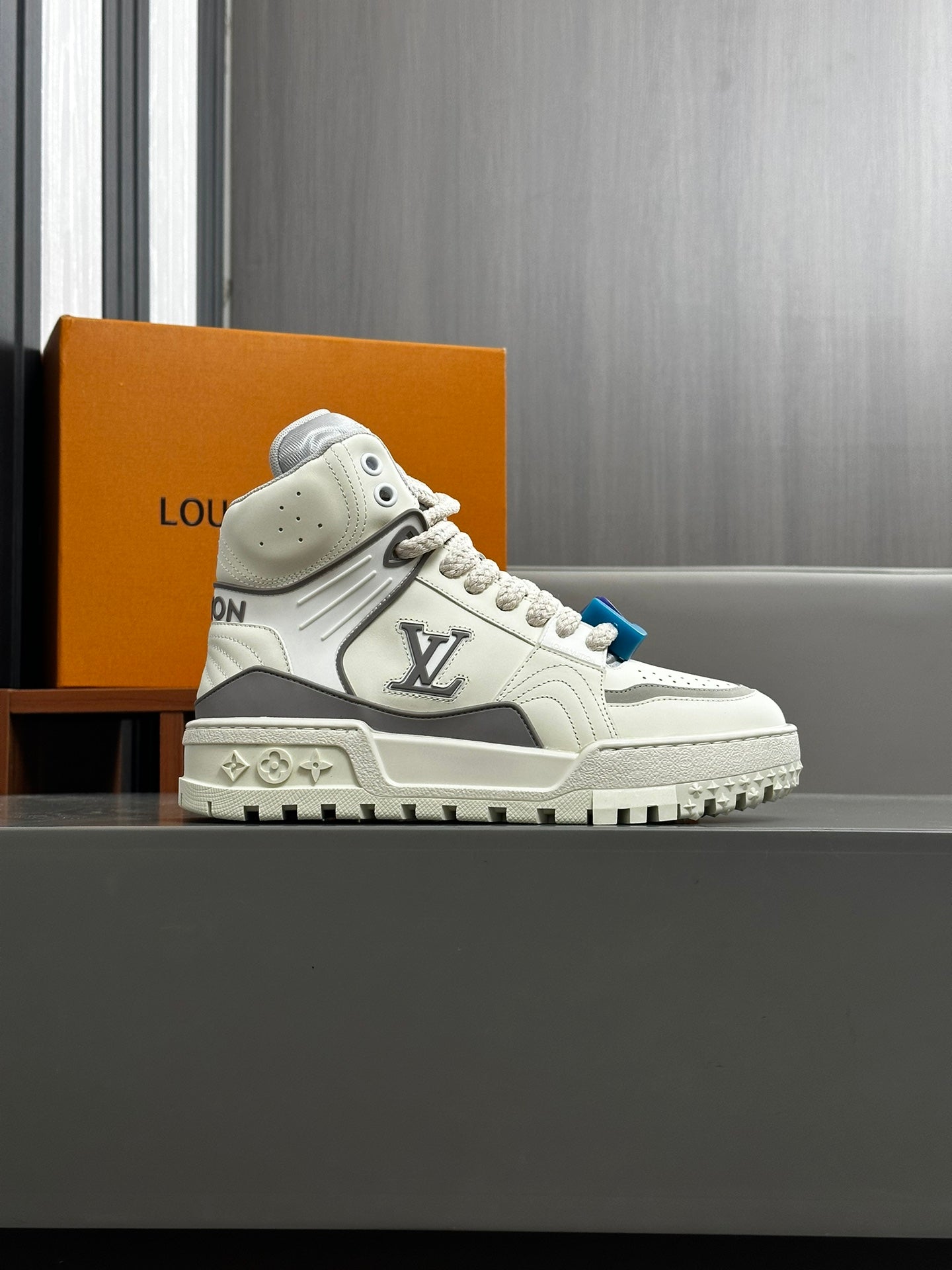 Louis Vuitton sneakers 158