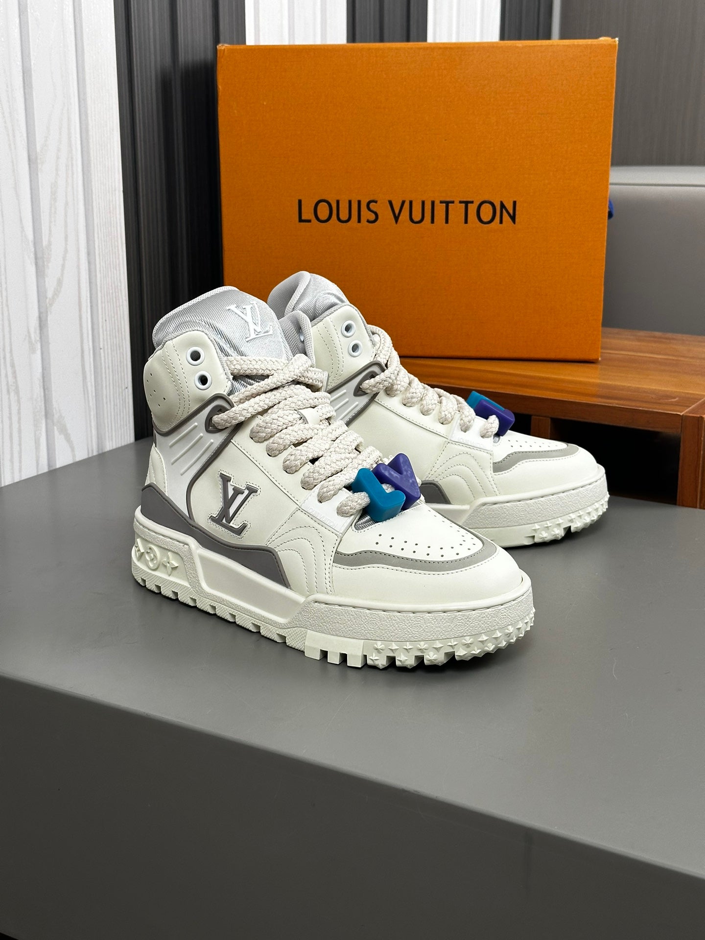 Louis Vuitton sneakers 158