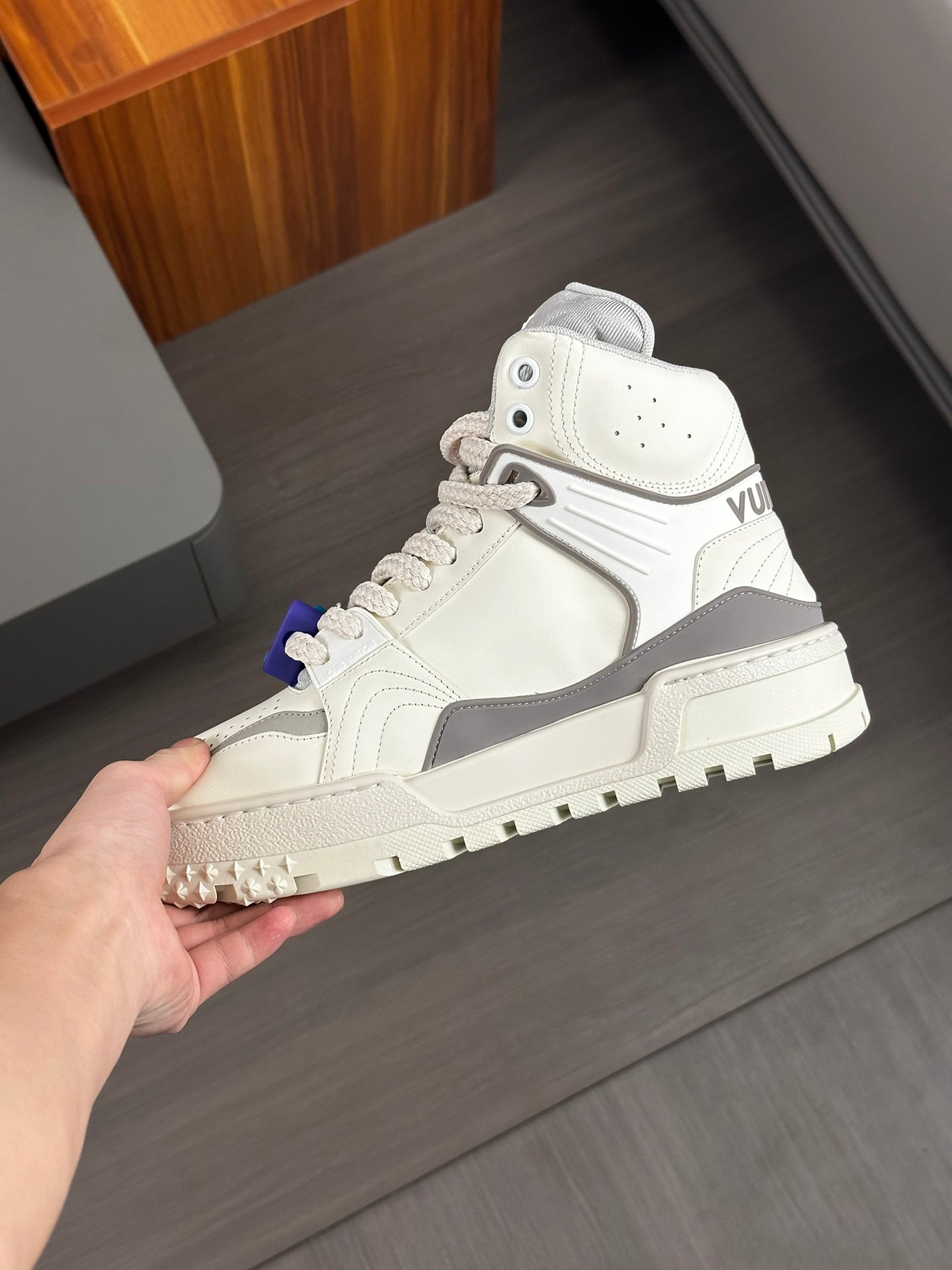 Louis Vuitton sneakers 158
