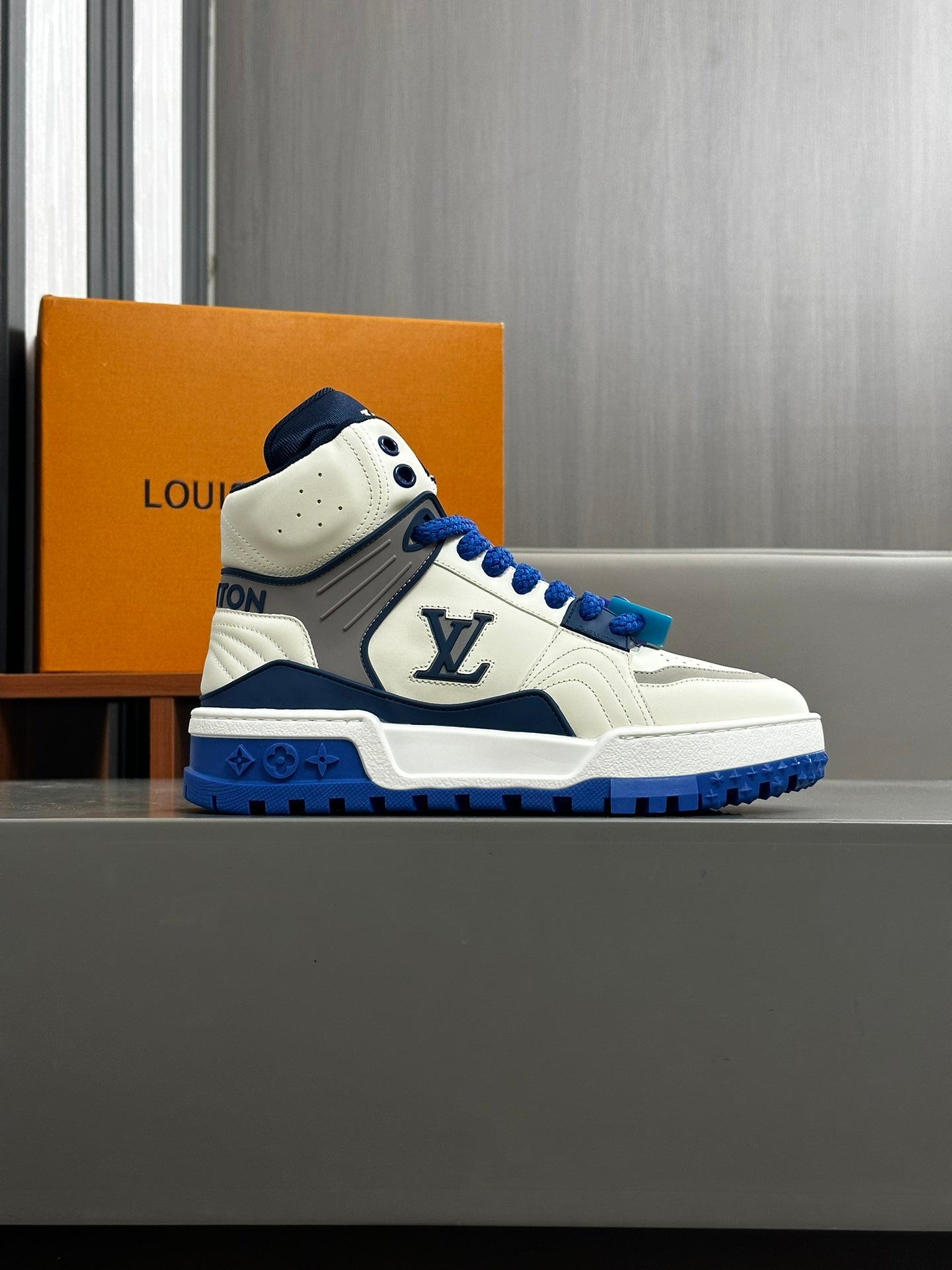 Louis Vuitton sneakers 159
