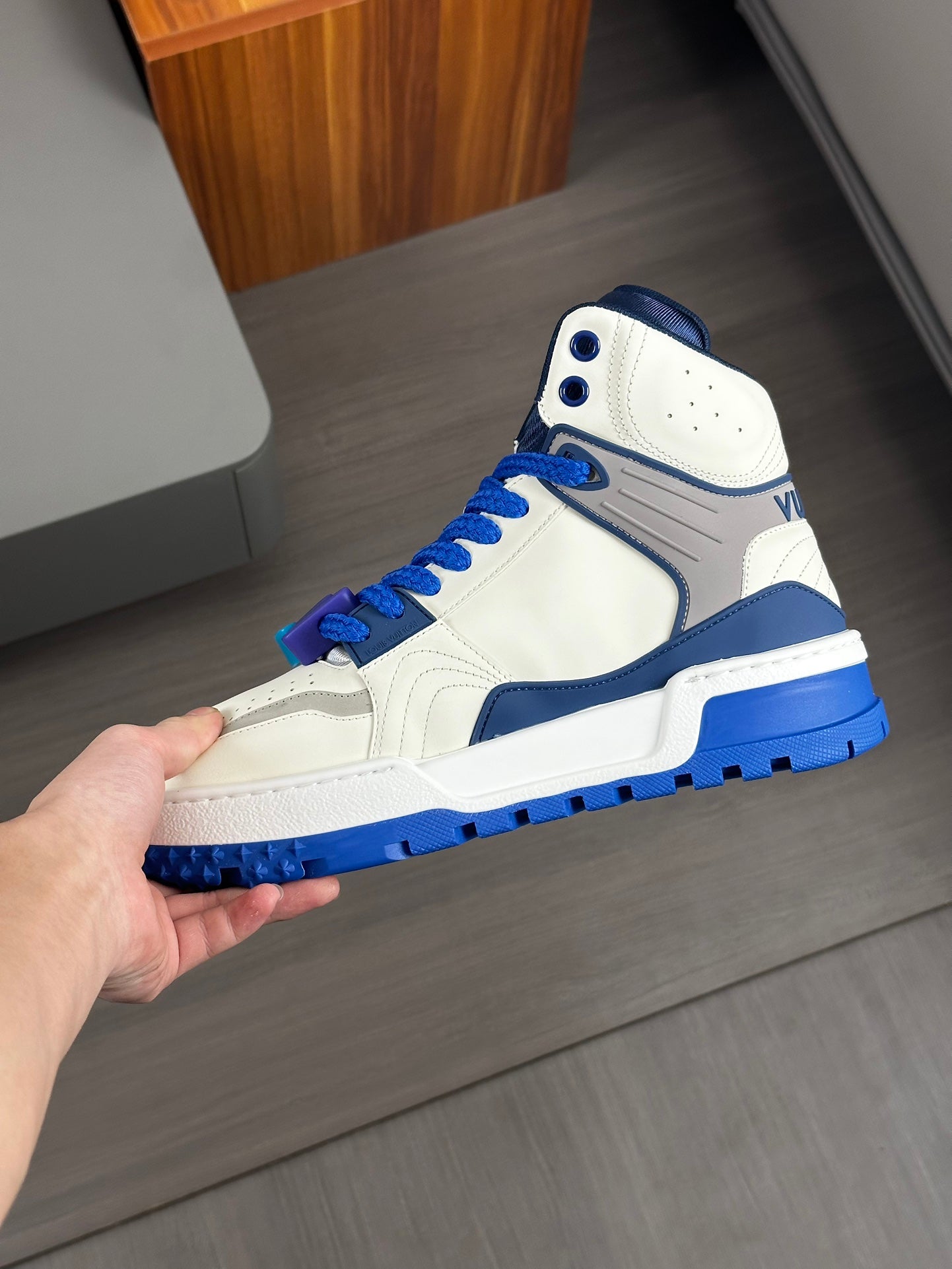 Louis Vuitton sneakers 159