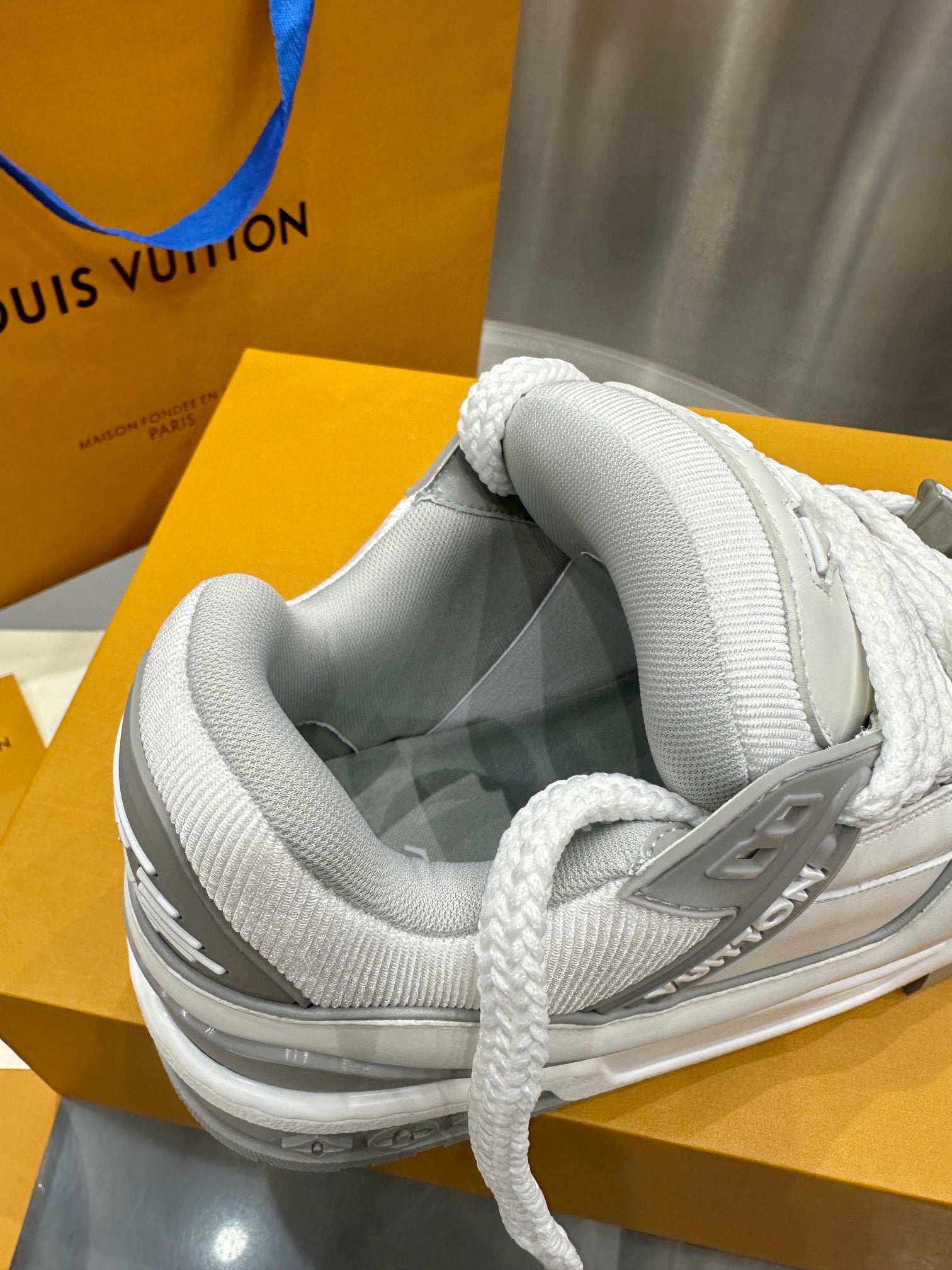 Louis Vuitton sneakers 162