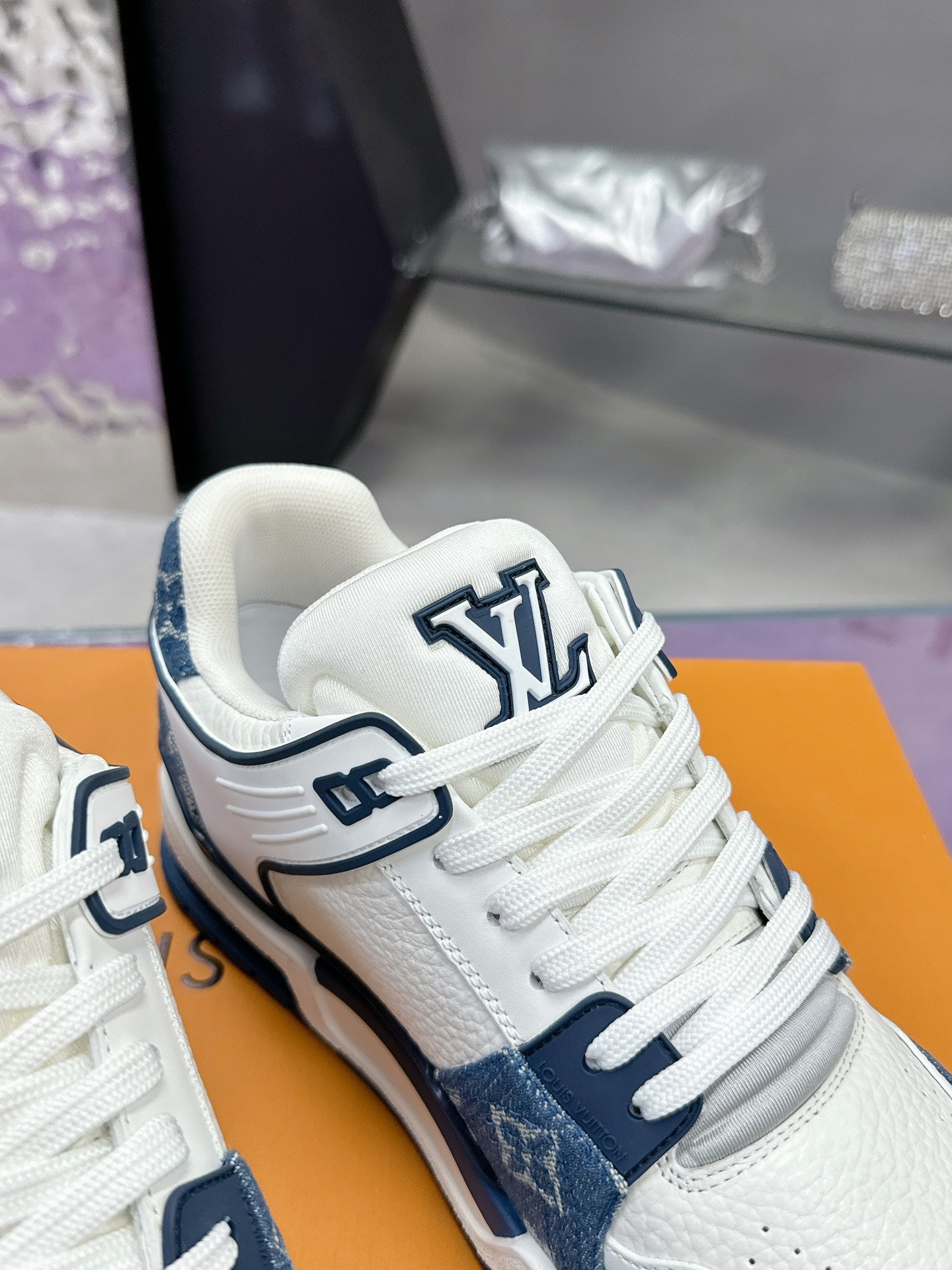 Louis Vuitton sneakers 166