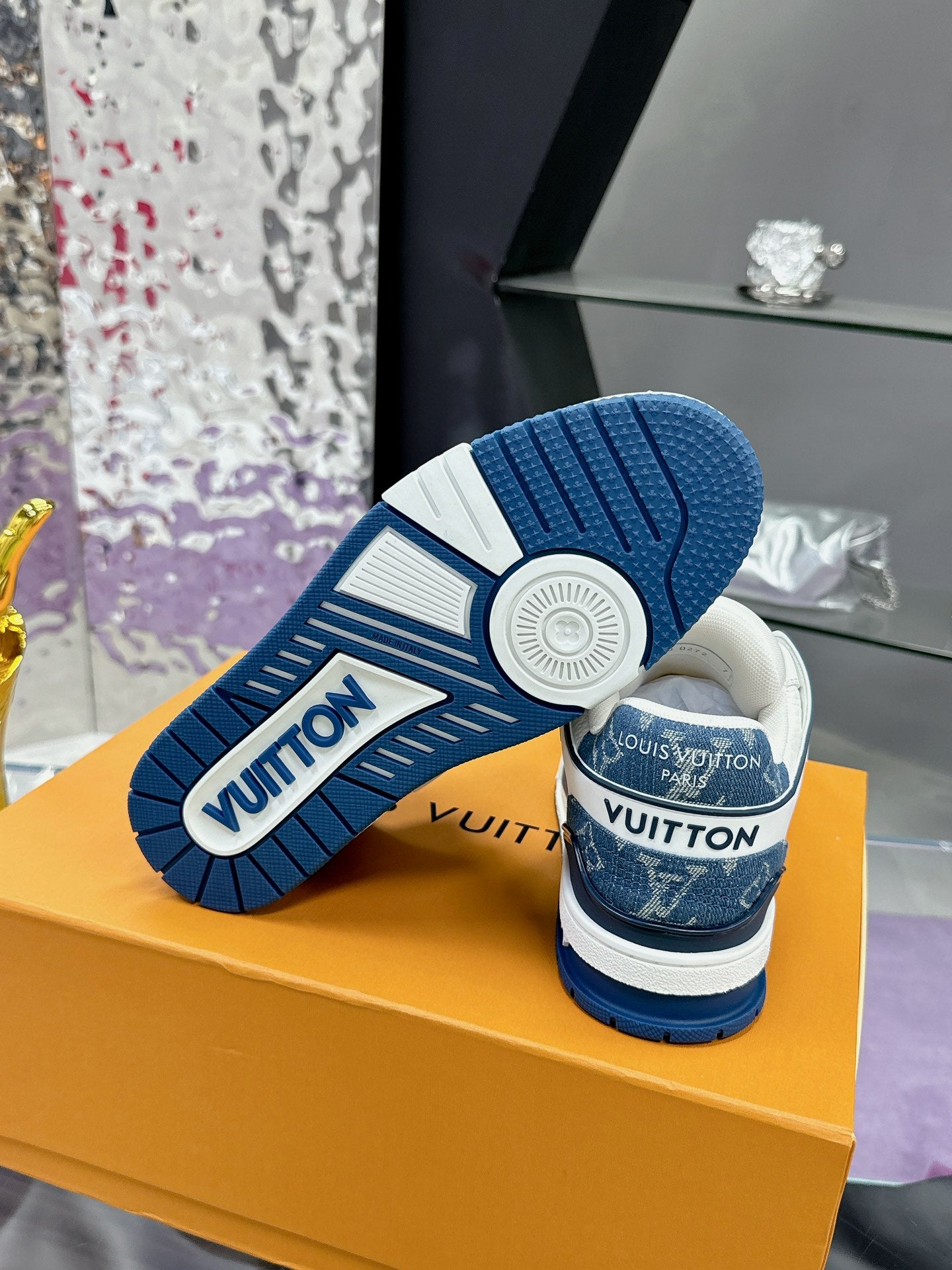 Louis Vuitton sneakers 166