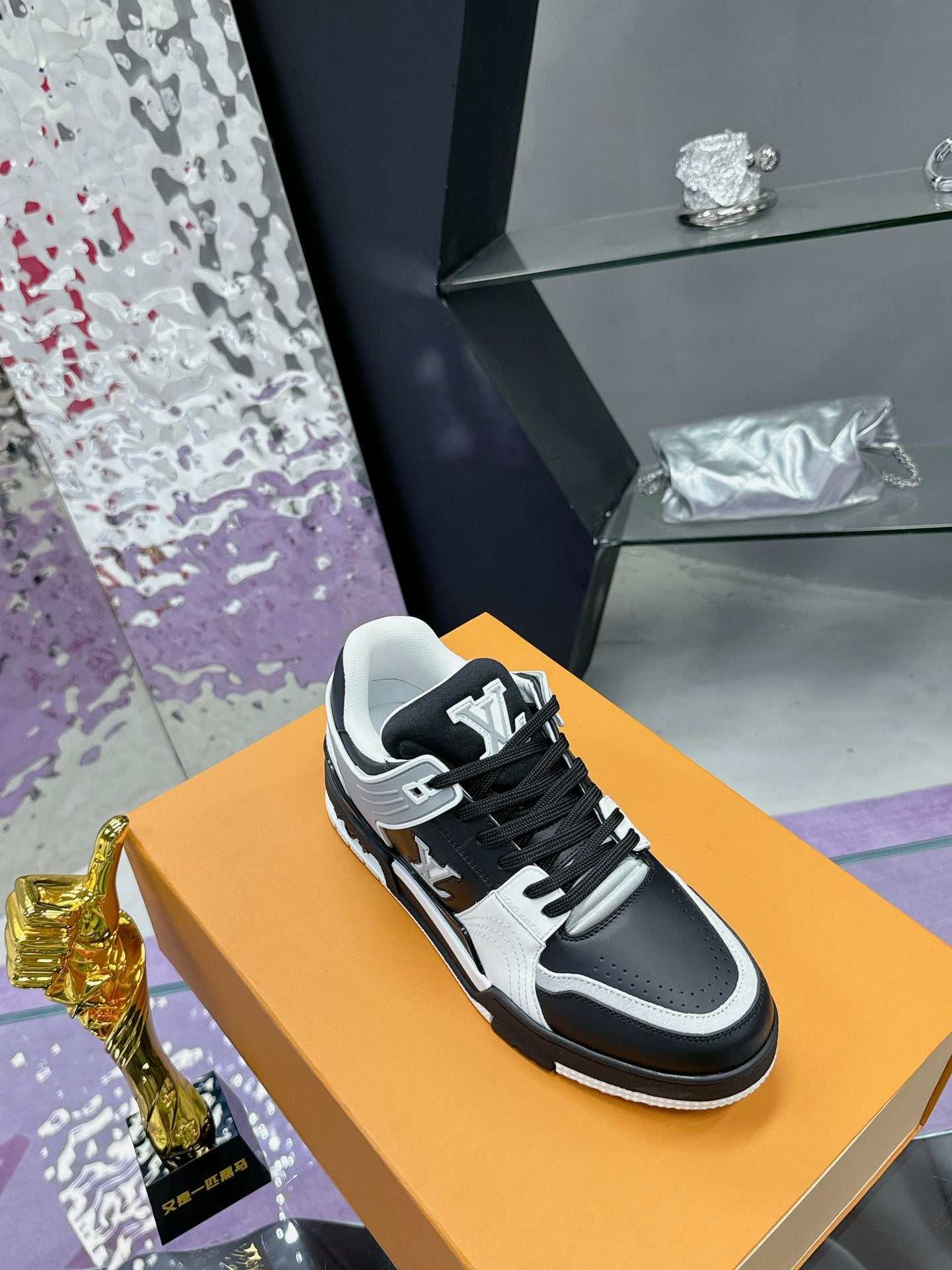 Louis Vuitton sneakers 167