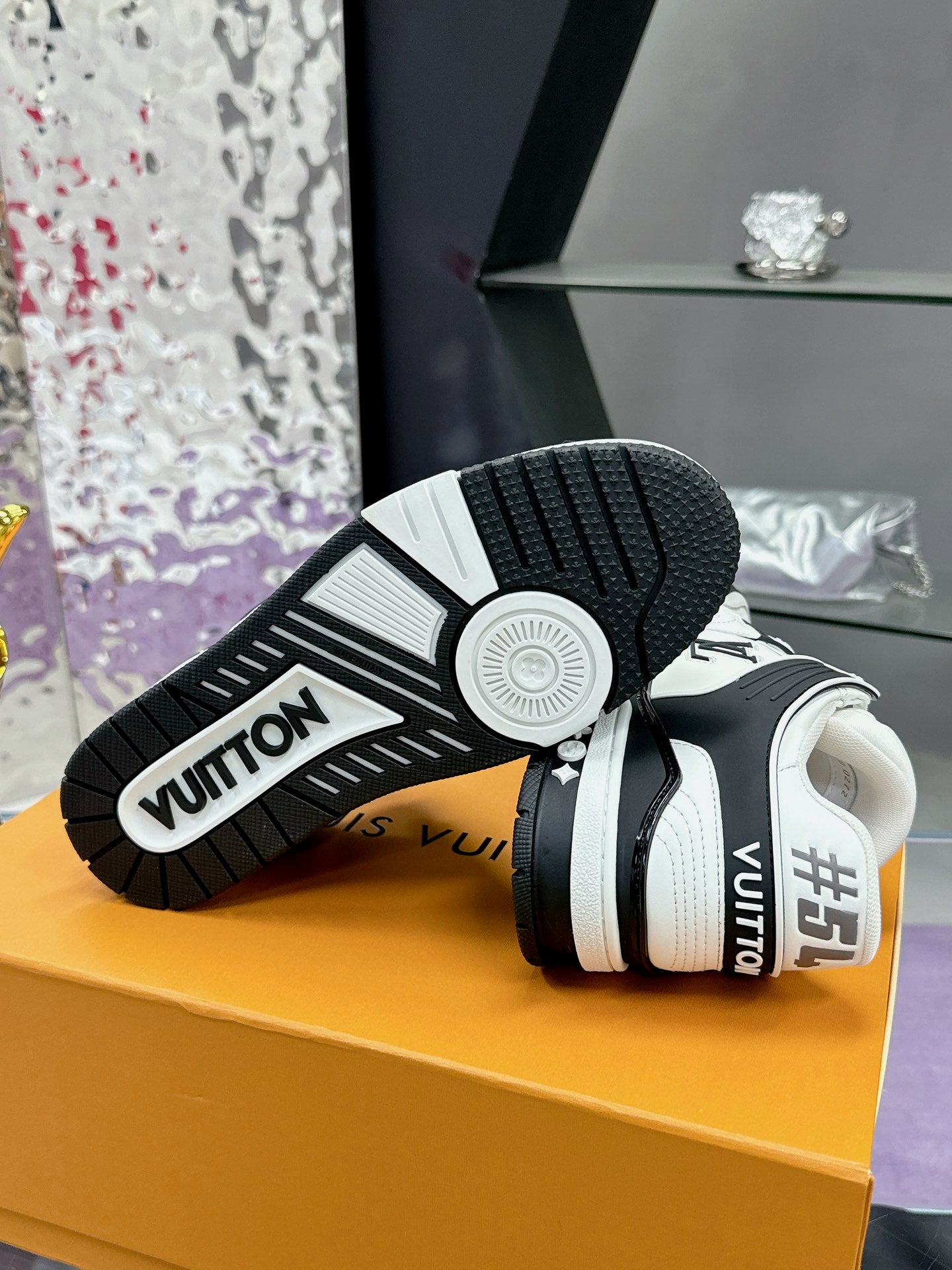 Louis Vuitton sneakers 168