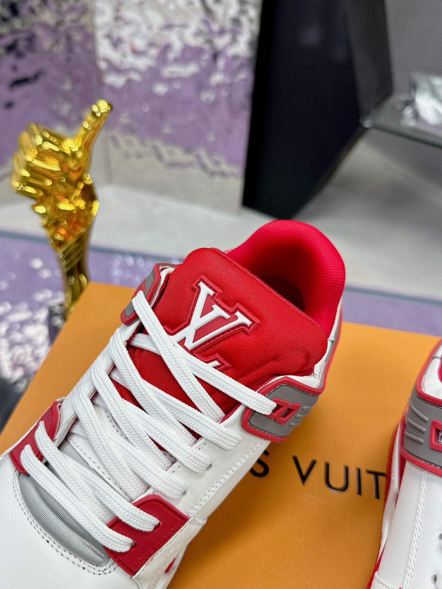 Louis Vuitton sneakers 171