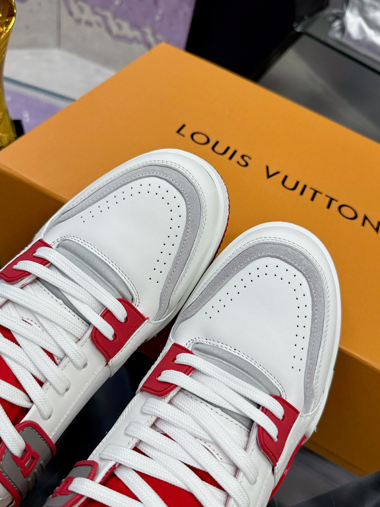 Louis Vuitton sneakers 171