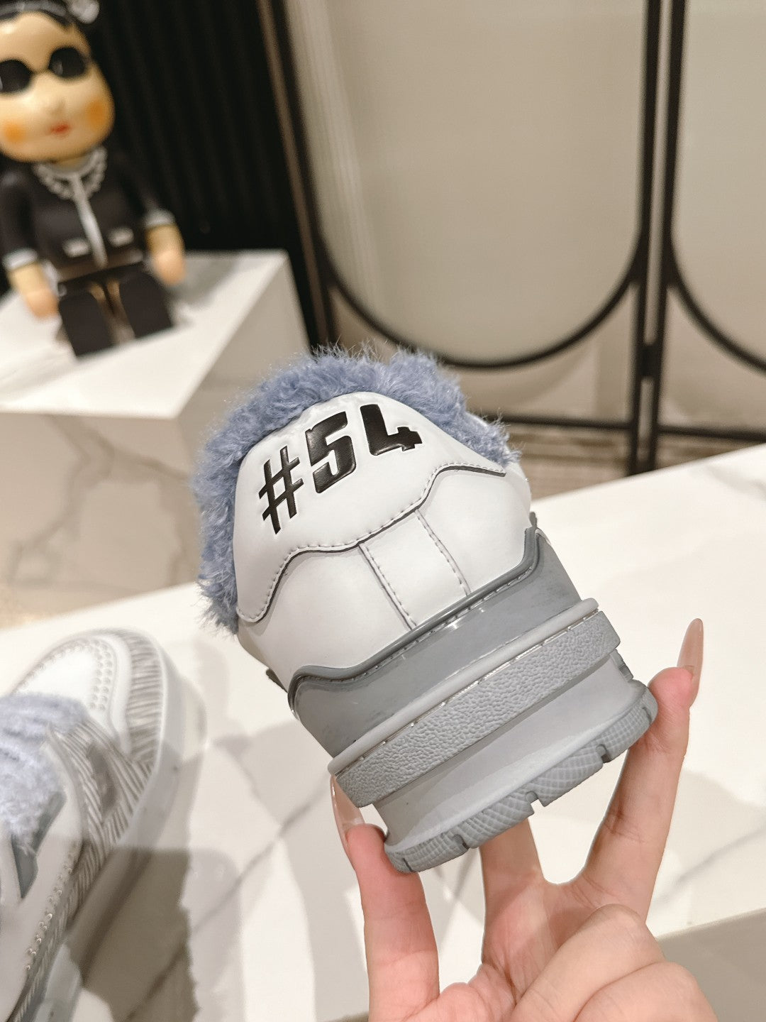 Louis Vuitton sneakers 172