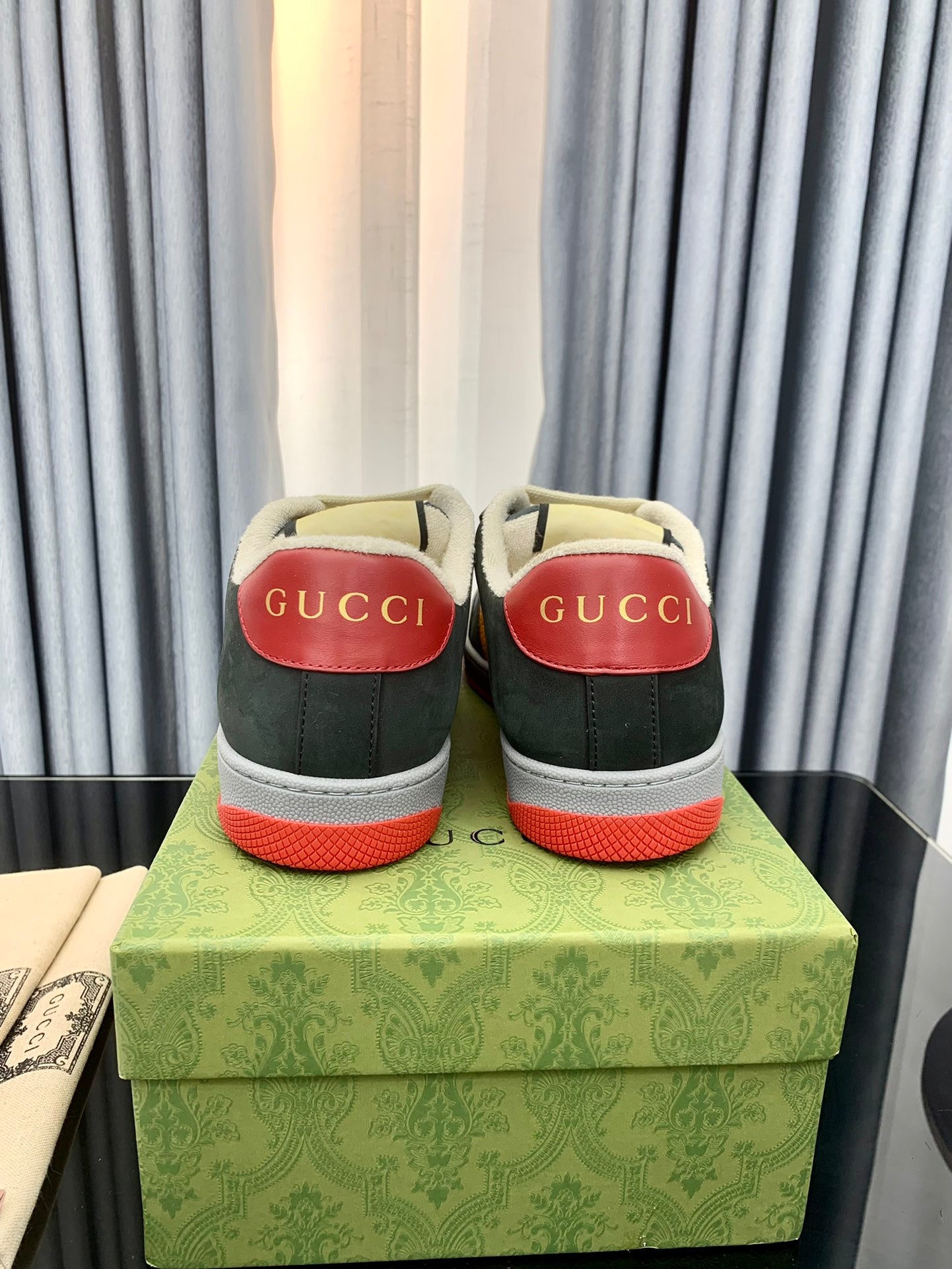 GUCCI sneakers 114