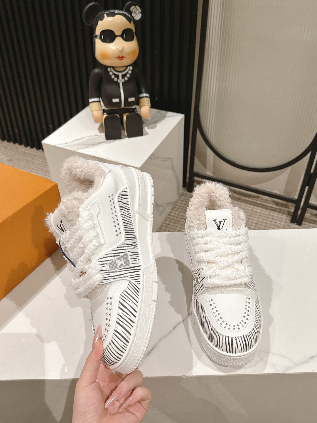 Louis Vuitton sneakers 173