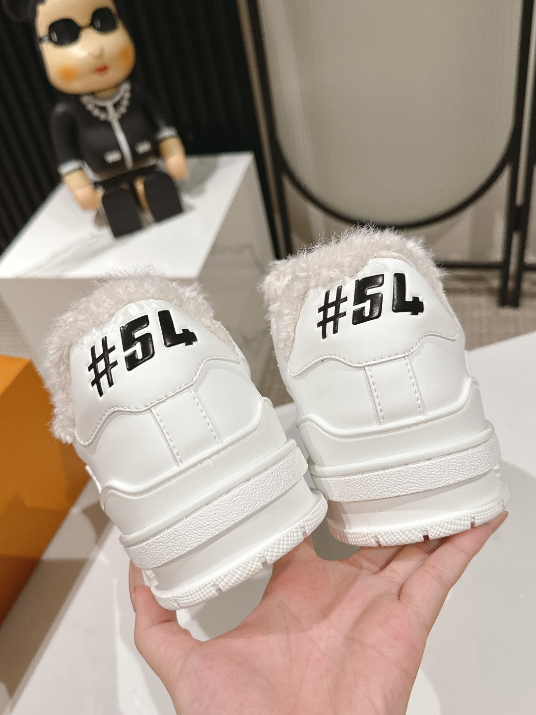Louis Vuitton sneakers 173