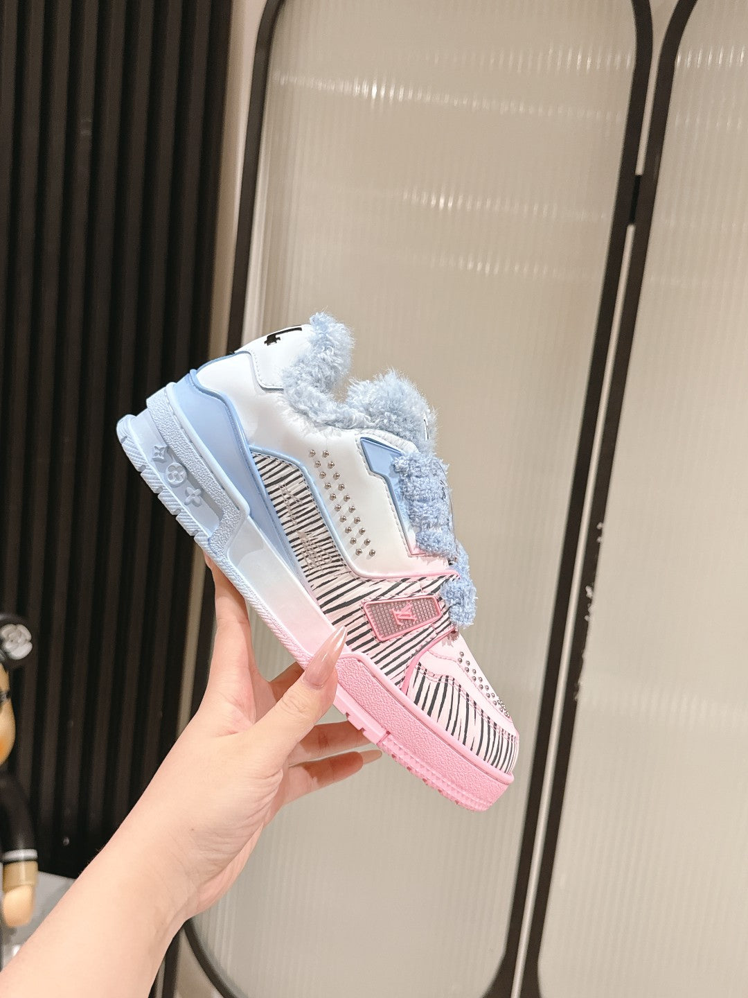 Louis Vuitton sneakers 174