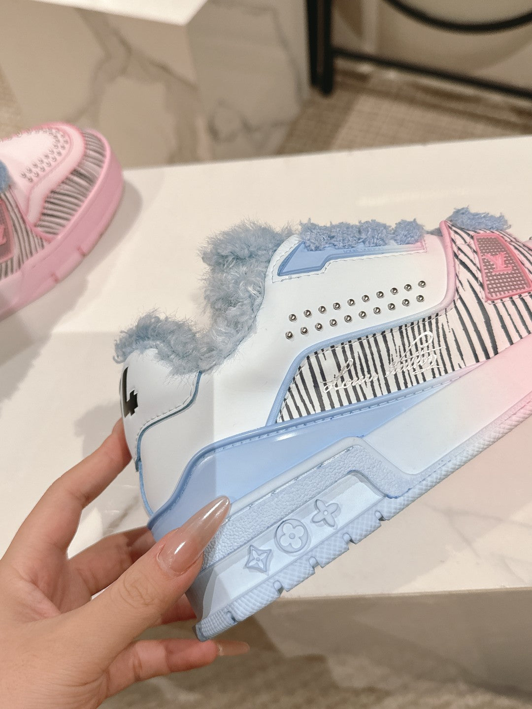 Louis Vuitton sneakers 174